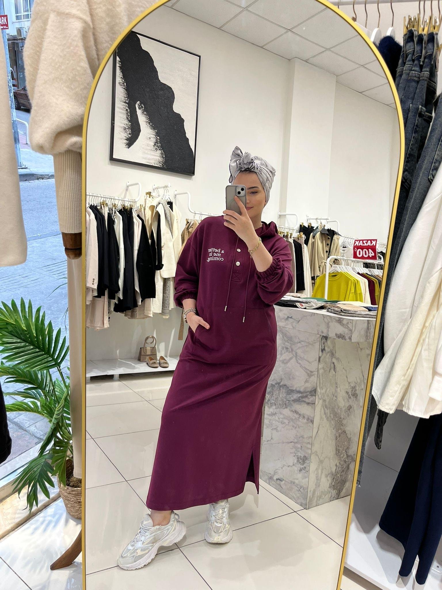 ELBİSEBASKILI KAPÜŞONLU MODAL ELBİSE 