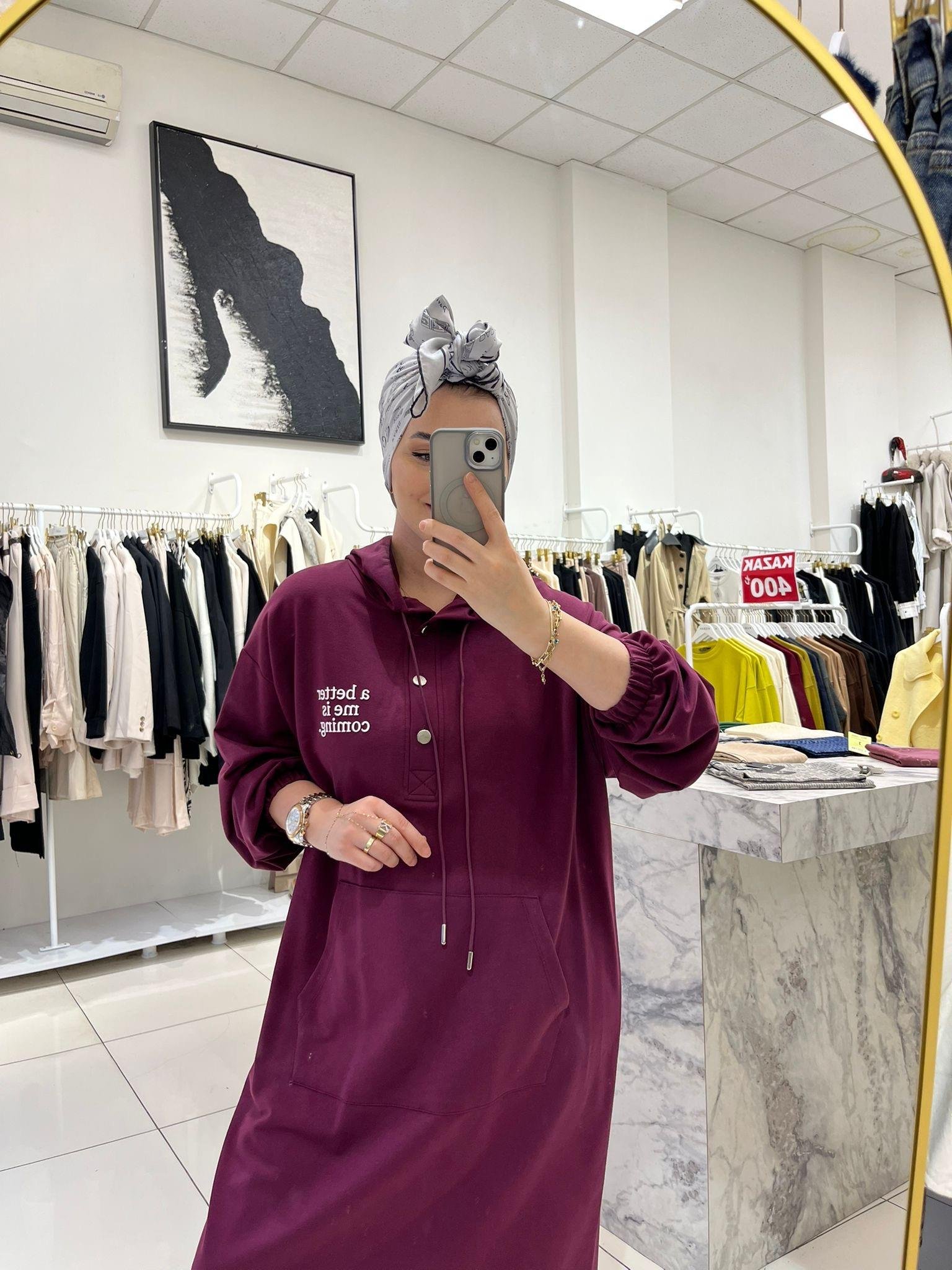 ELBİSEBASKILI KAPÜŞONLU MODAL ELBİSE 