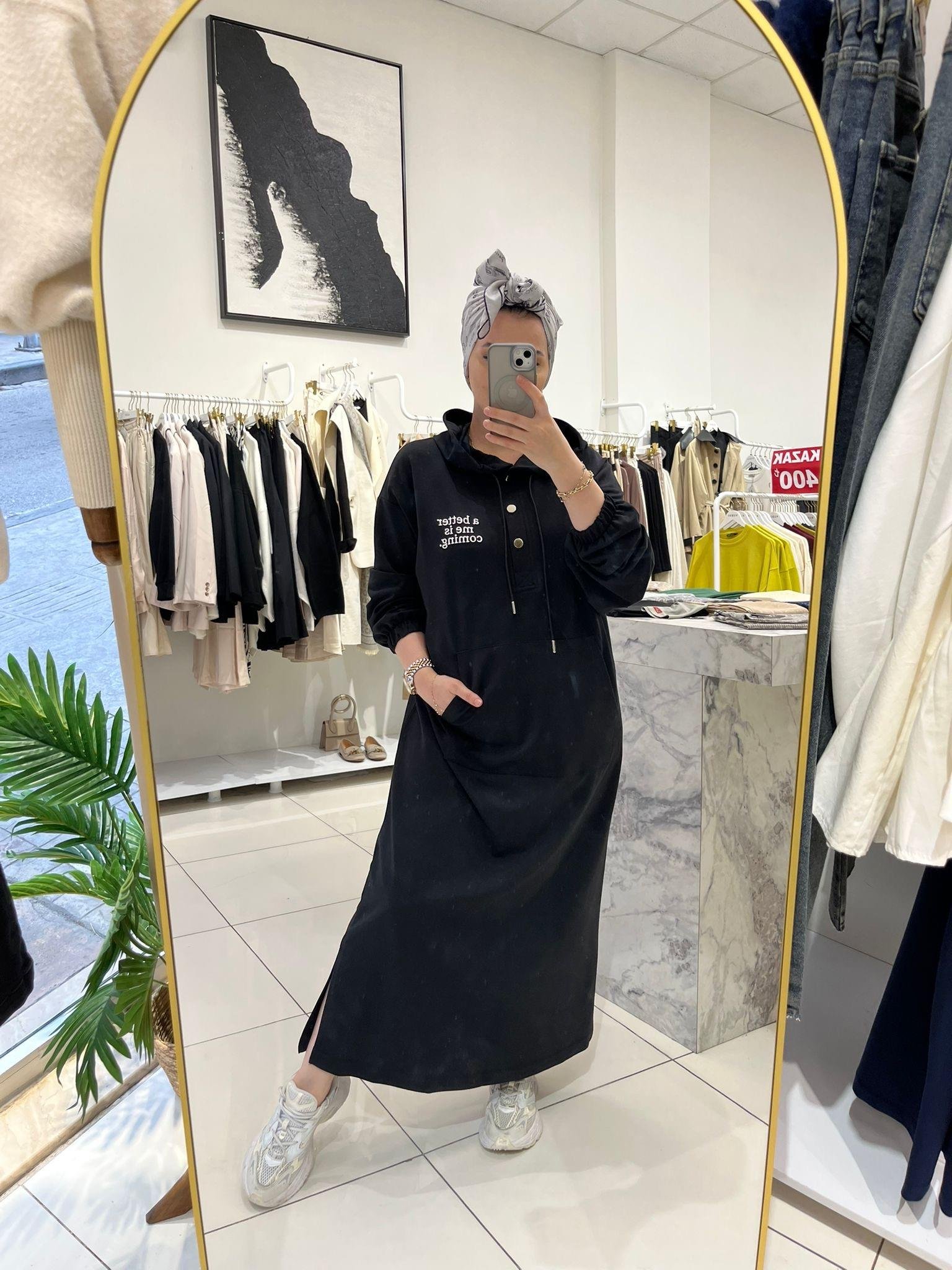 ELBİSEBASKILI KAPÜŞONLU MODAL ELBİSE 