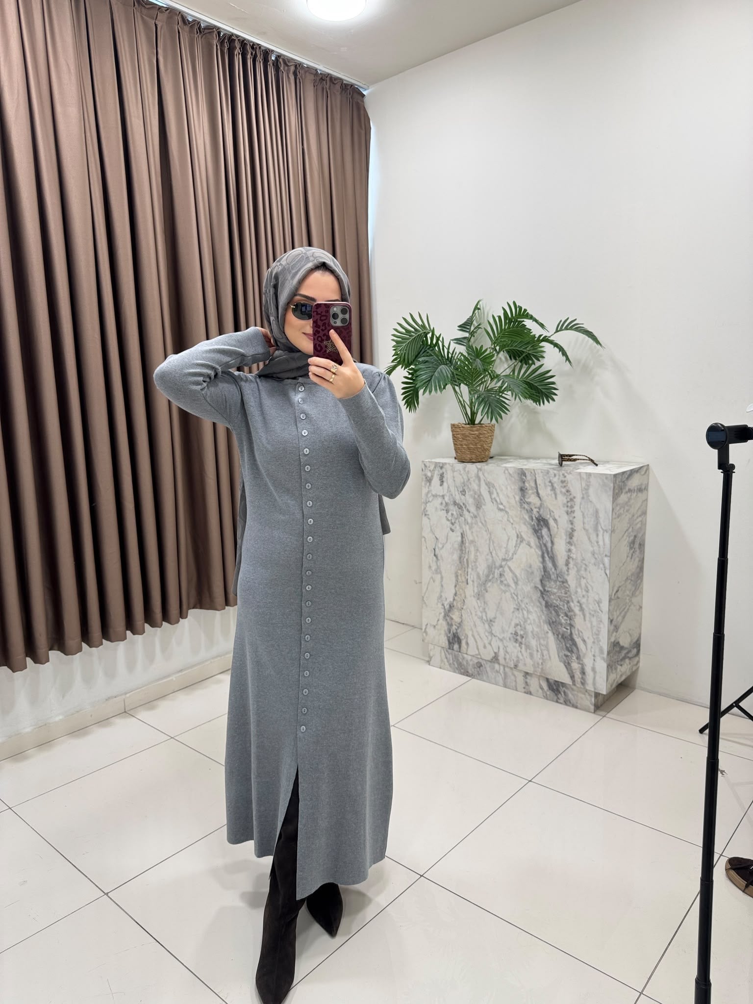 ELBİSEDÜĞMELİ TRİKO ELBİSE