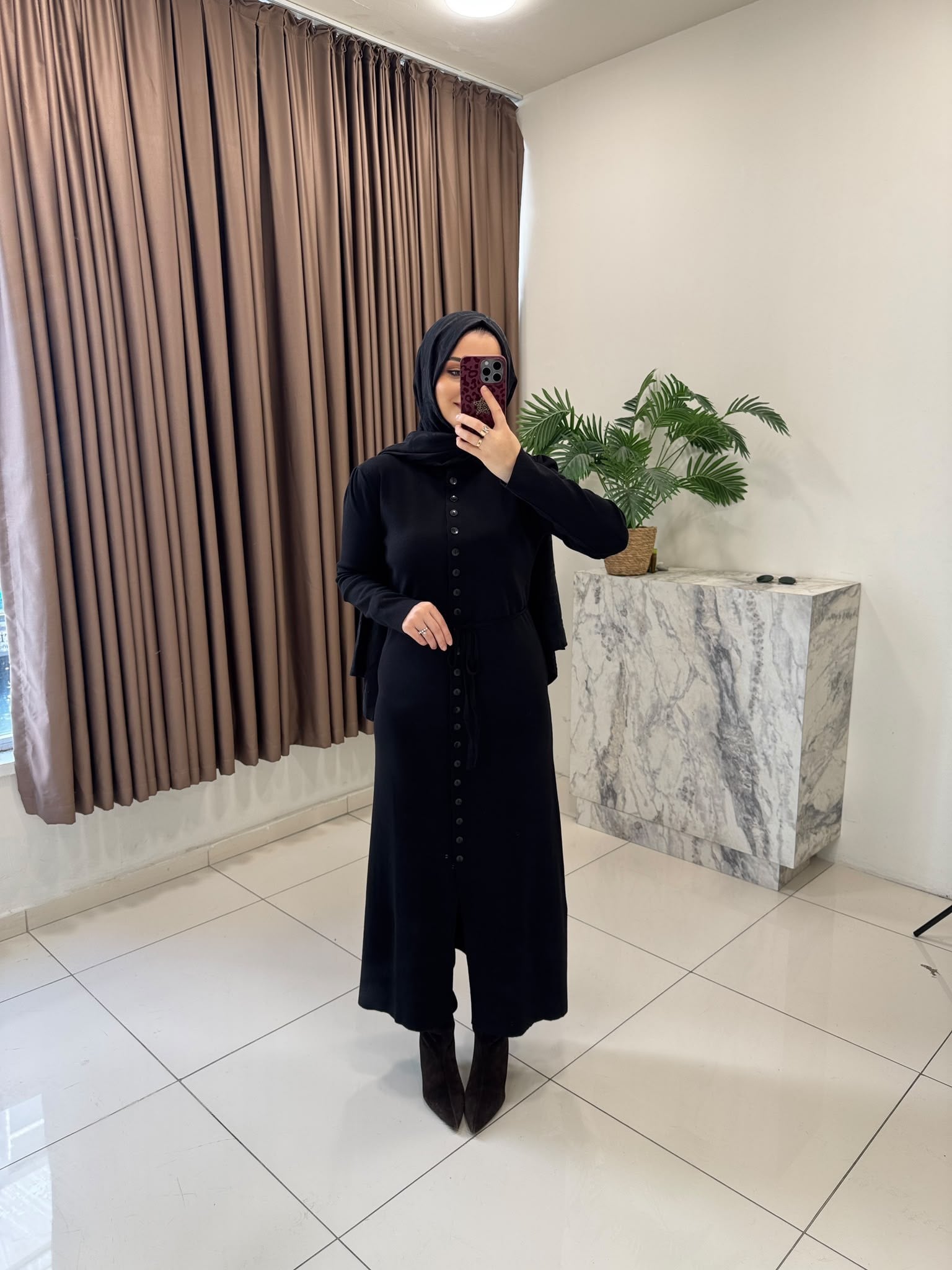 ELBİSEDÜĞMELİ TRİKO ELBİSE