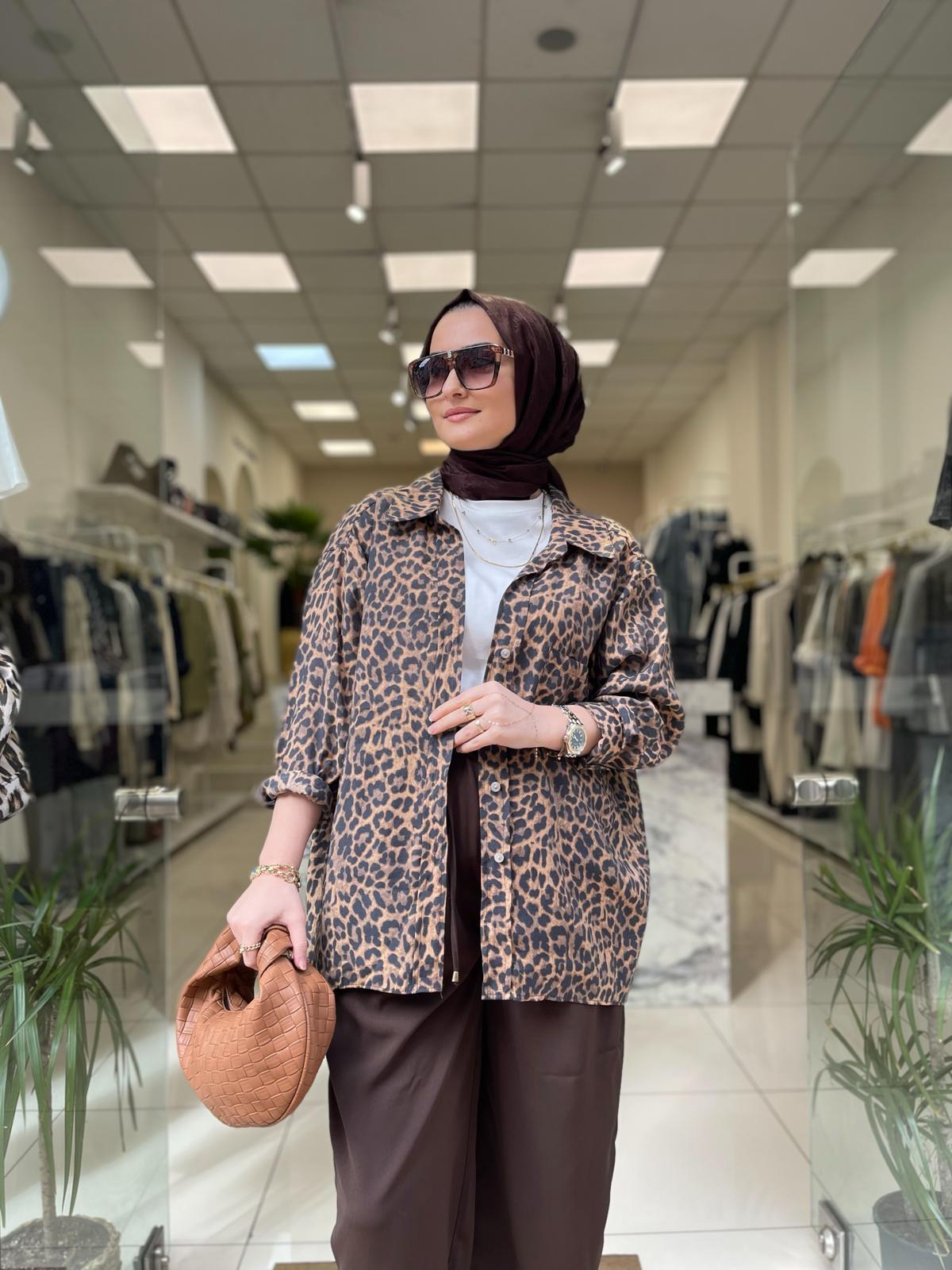 GömlekDESENLİ GÖMLEK