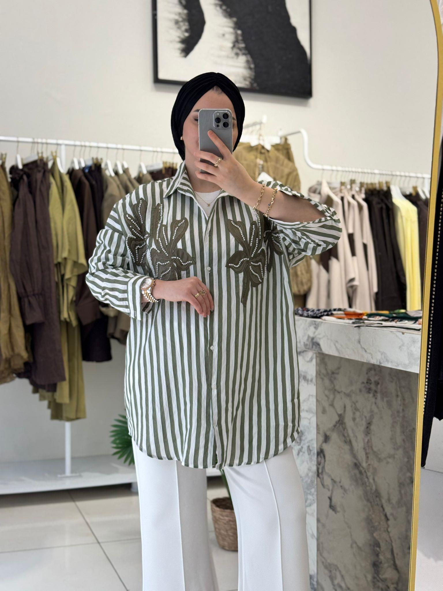 GömlekİŞLEMELİ KETEN GÖMLEK 