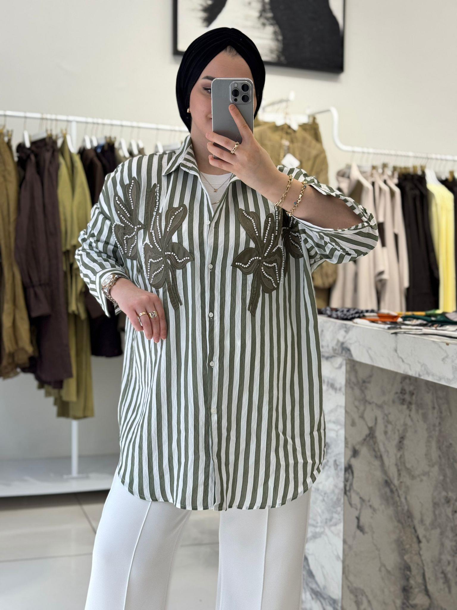 GömlekİŞLEMELİ KETEN GÖMLEK 