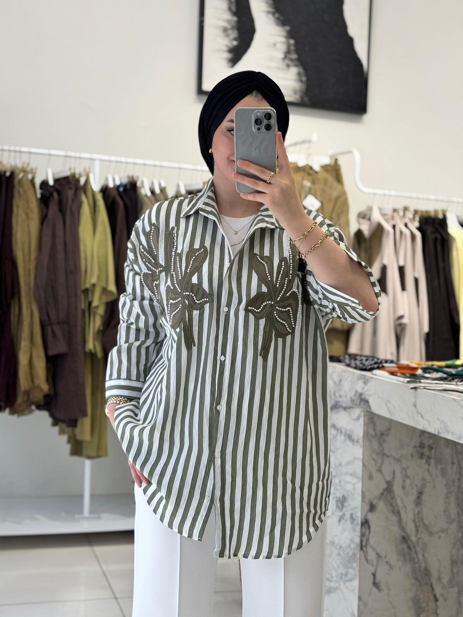 GömlekİŞLEMELİ KETEN GÖMLEK 