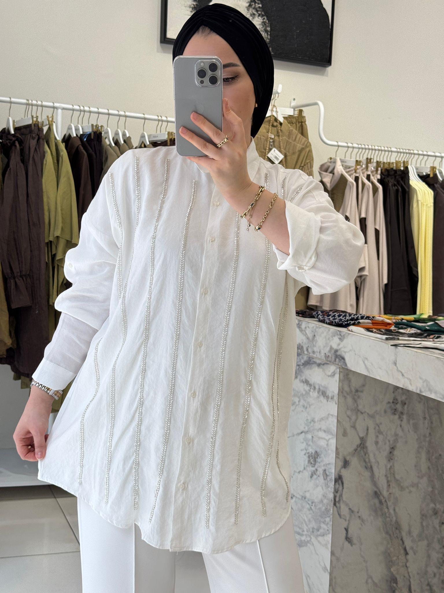 GömlekSIRA TAŞ İŞLEMELİ MODAL GÖMLEK