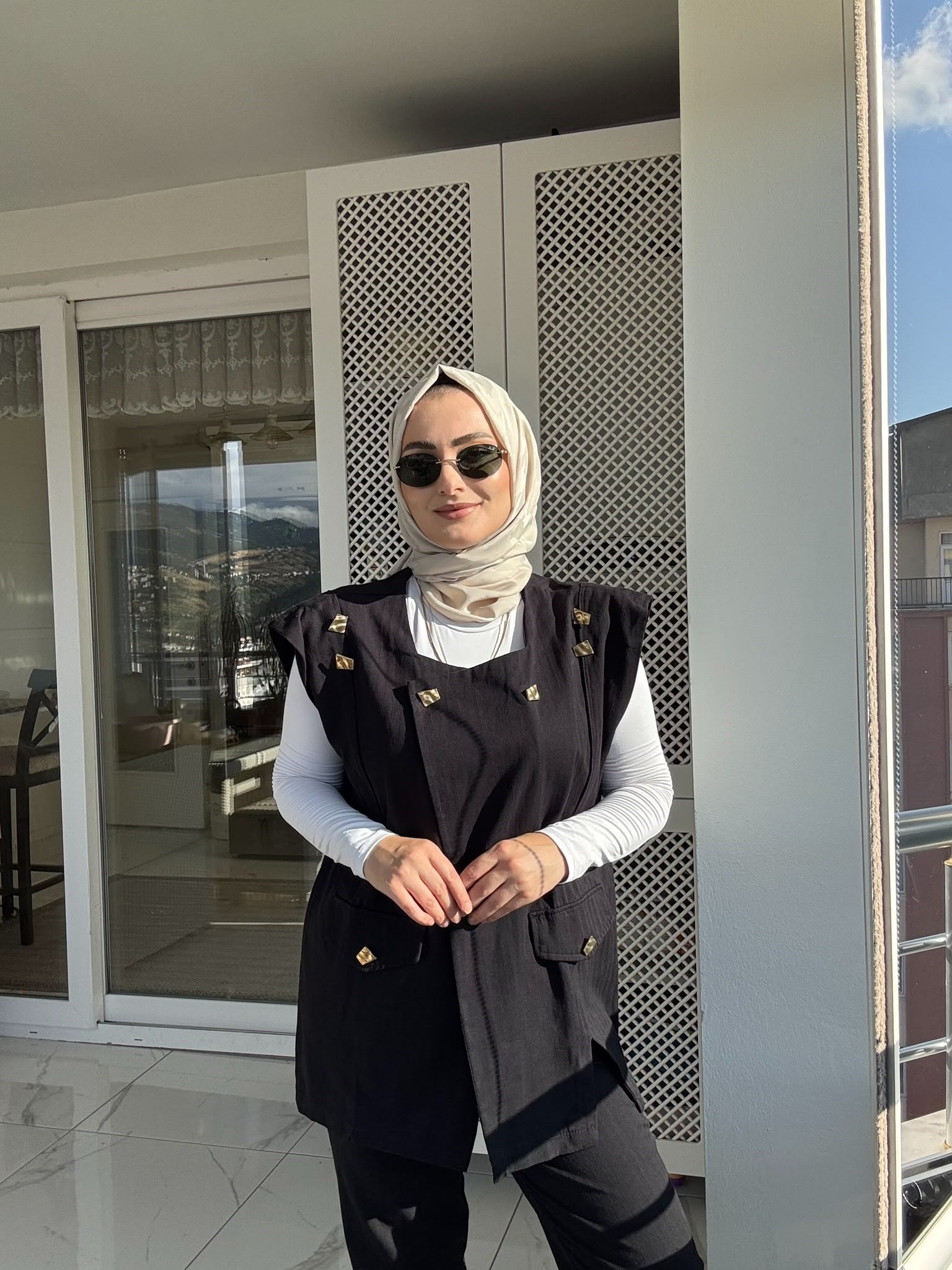 TAKIMGOLD DÜĞME DETAYLI YELEKLİ TAKIM