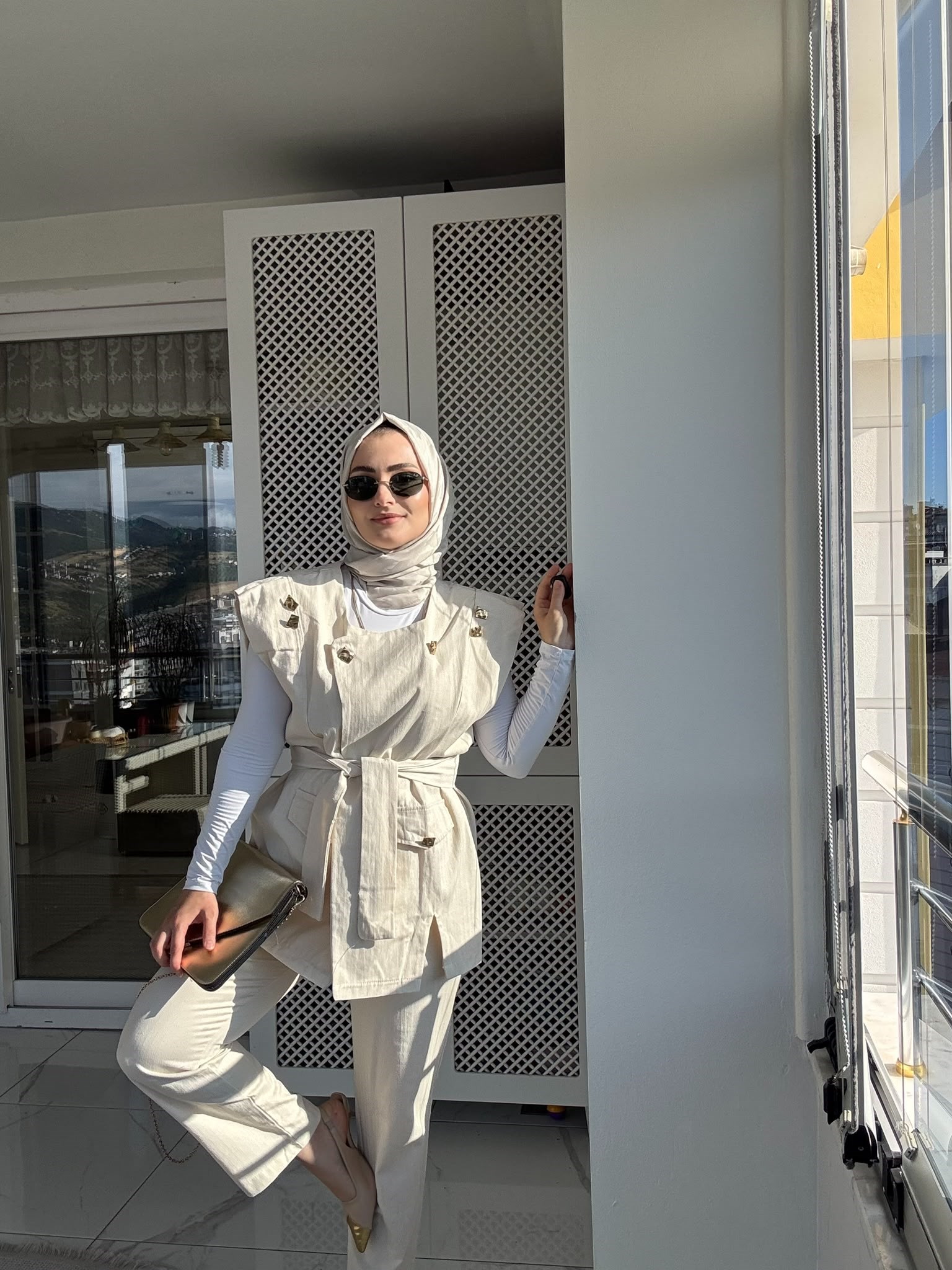 TAKIMGOLD DÜĞME DETAYLI YELEKLİ TAKIM