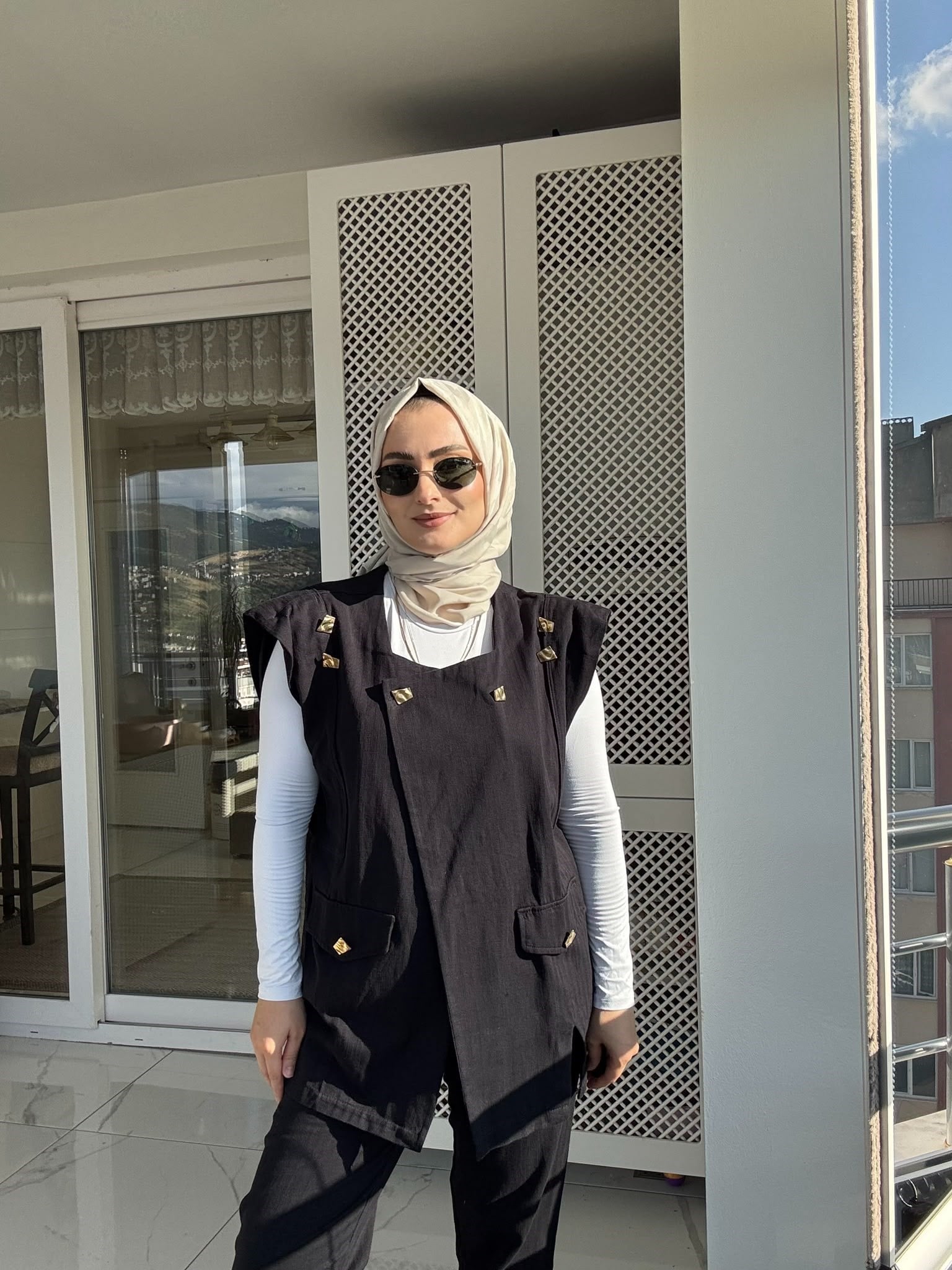 TAKIMGOLD DÜĞME DETAYLI YELEKLİ TAKIM