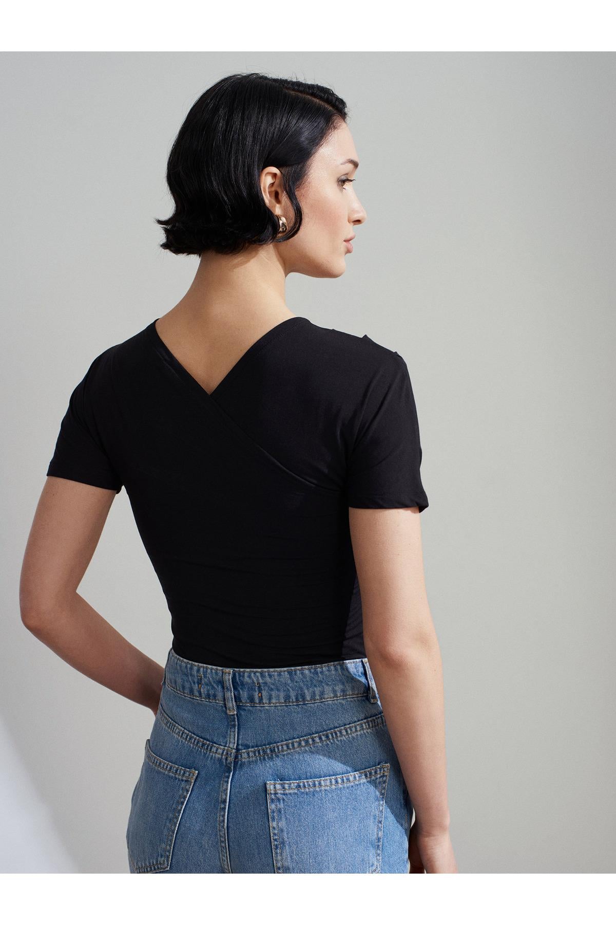 Dilvin 32659 Drapeli Kısa Kollu Top-Siyah Bluz - 101A32659 - Dilvin - 101A32659