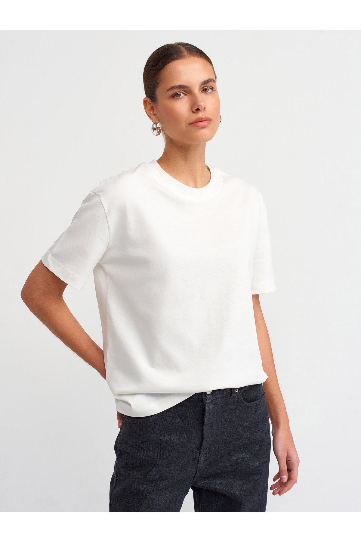 Dilvin Kadın 30312 Dekoratif Dikişli Bisiklet Yaka Tshirt Ekru -101A30312 - Dilvin - 101A30312-3