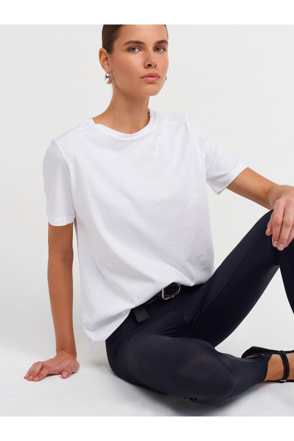 Dilvin Kadın Basic Pamuklu T-shirt - 30740 - Dilvin - 101A30740