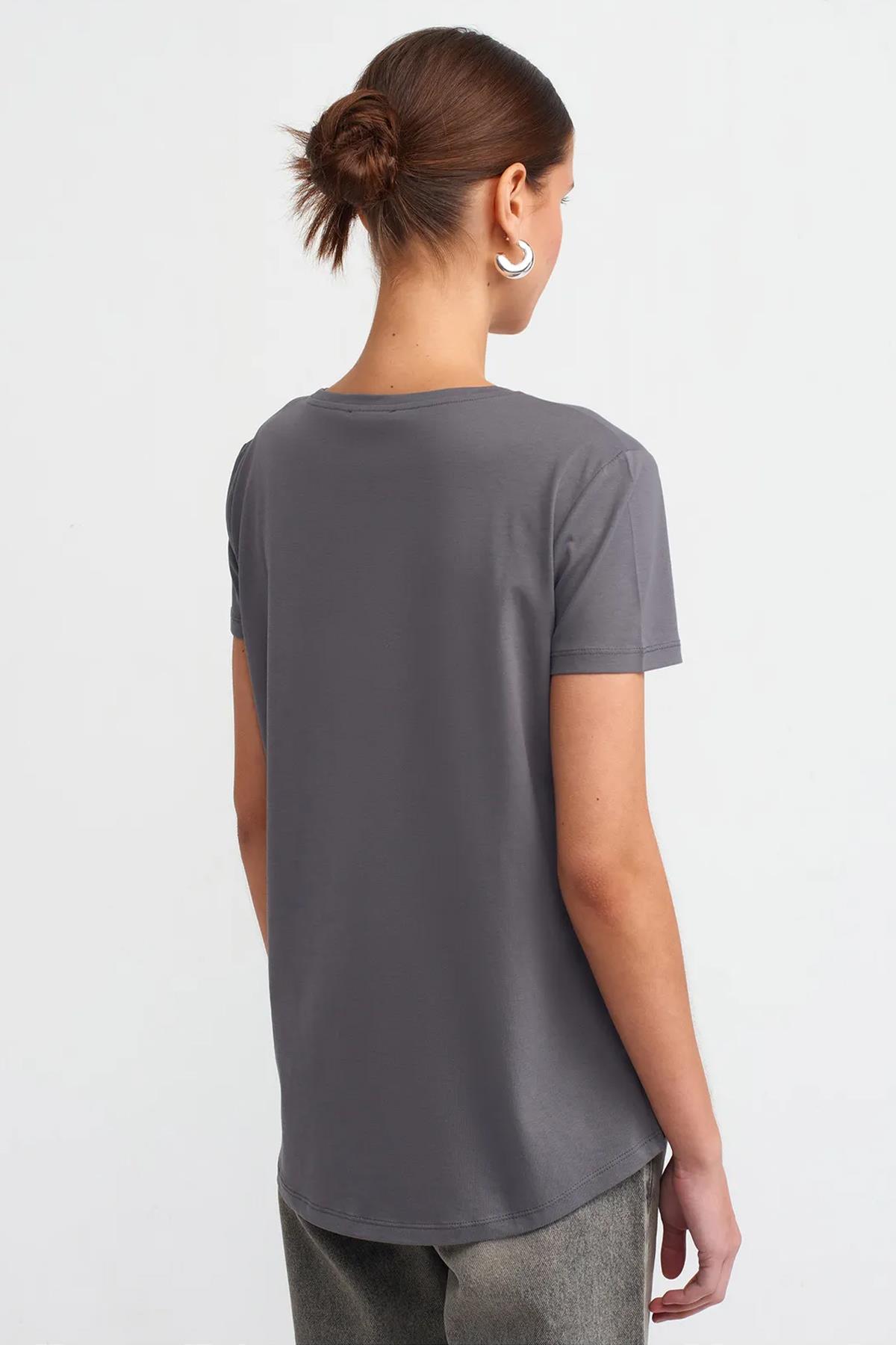 Dilvin Kadın Bisiklet Yaka Basic T-shirt - 3471 - Dilvin - muk-101A03471