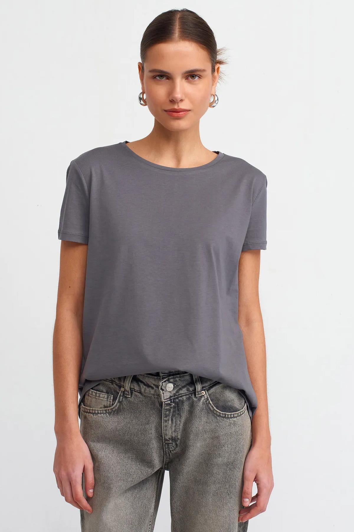 Dilvin Kadın Bisiklet Yaka Basic T-shirt - 3471 - Dilvin - muk-101A03471