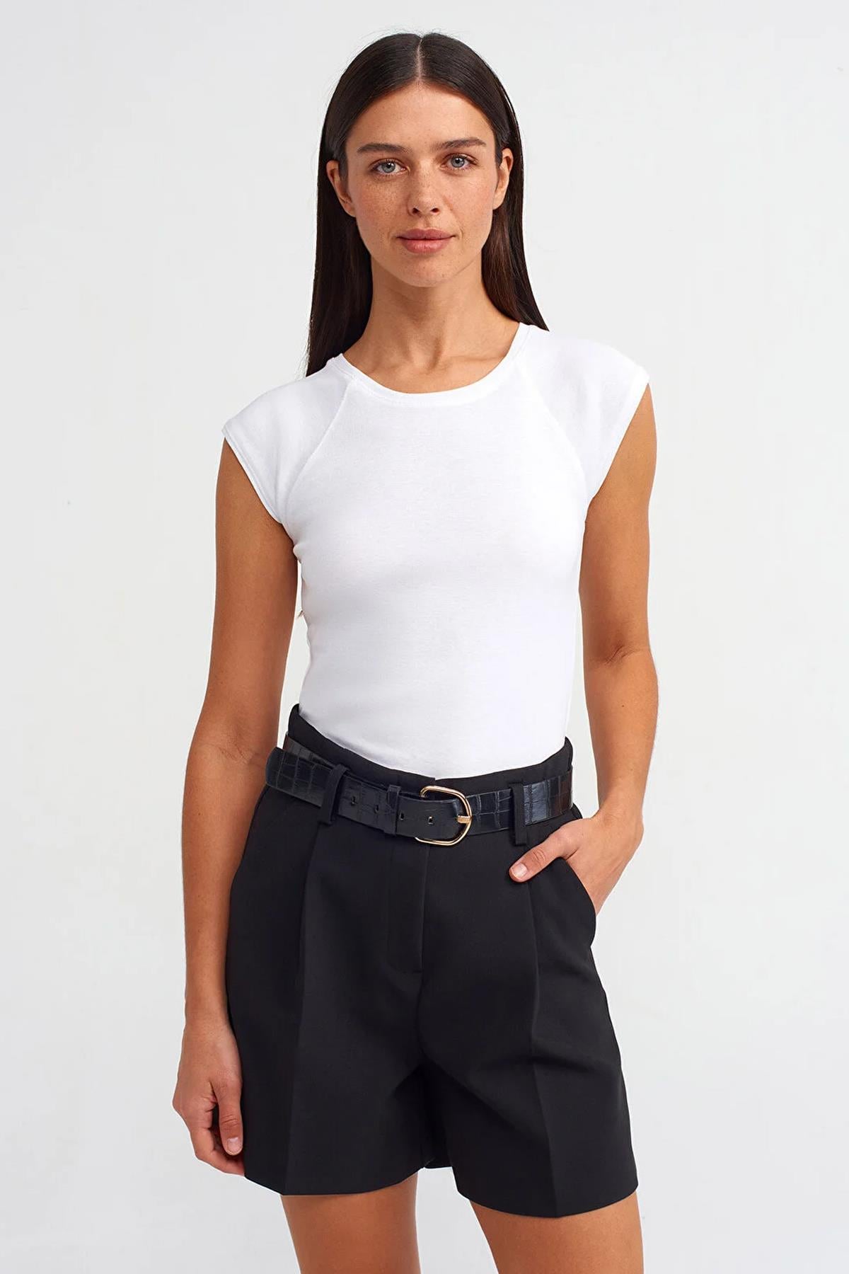 Dilvin Kadın Pamuklu Basic Bisiklet Yaka T-shirt-Siyah - 30811 - Dilvin - 101A30811