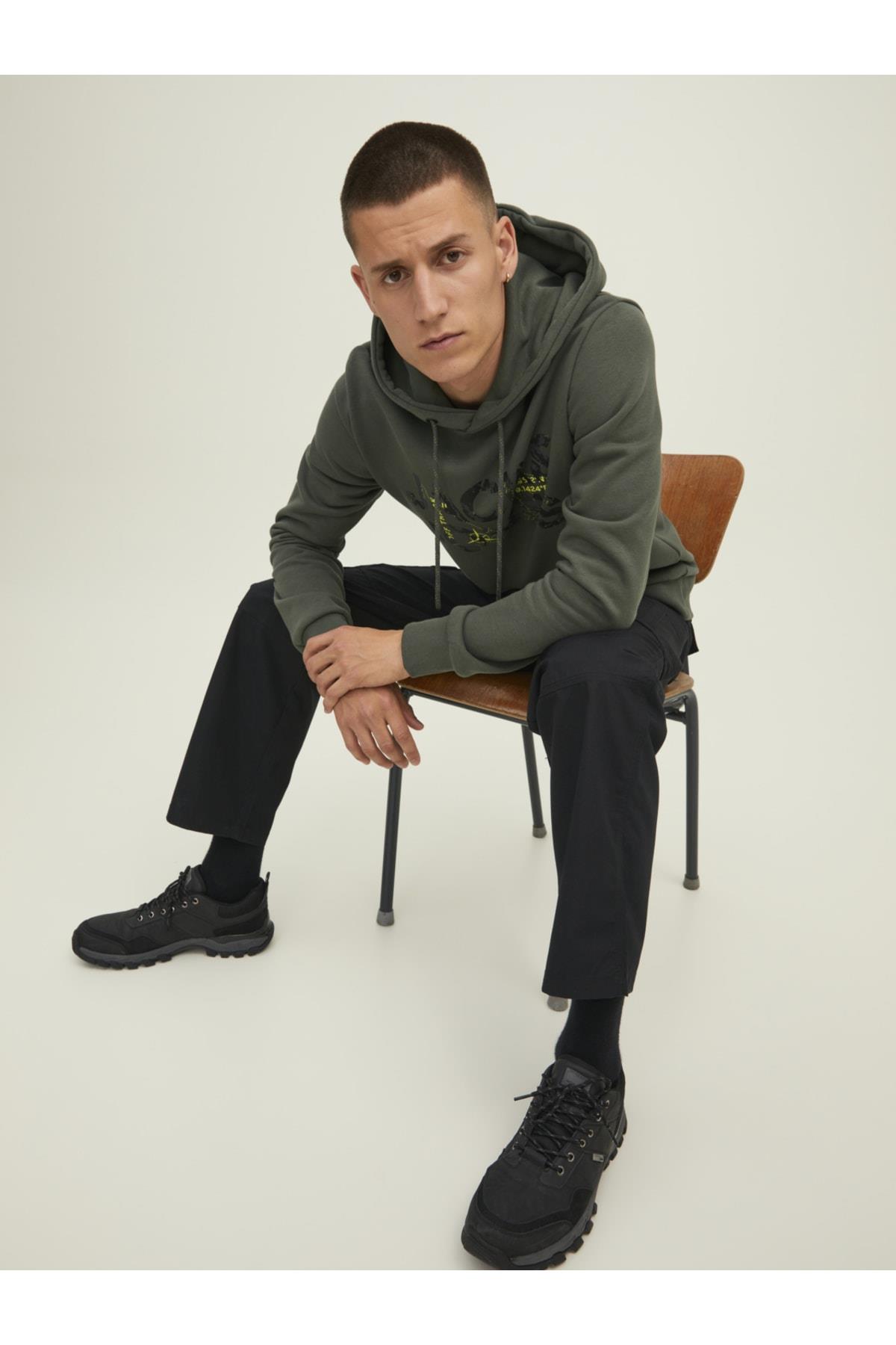 Jack & Jones Erkek Kapüşonlu Baskili Sweatshirt - 12216242  - Jack & Jones - 12216242