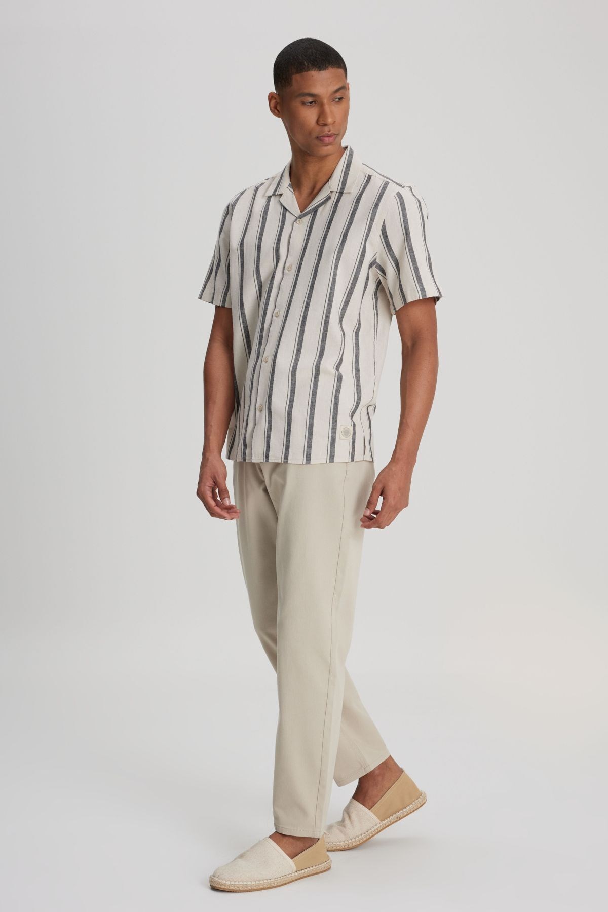 Lee Erkek Loose Fit Rahat Kesim Kısa Kollu Gri Çizgili Gömlek - L241478 - Lee - L241478
