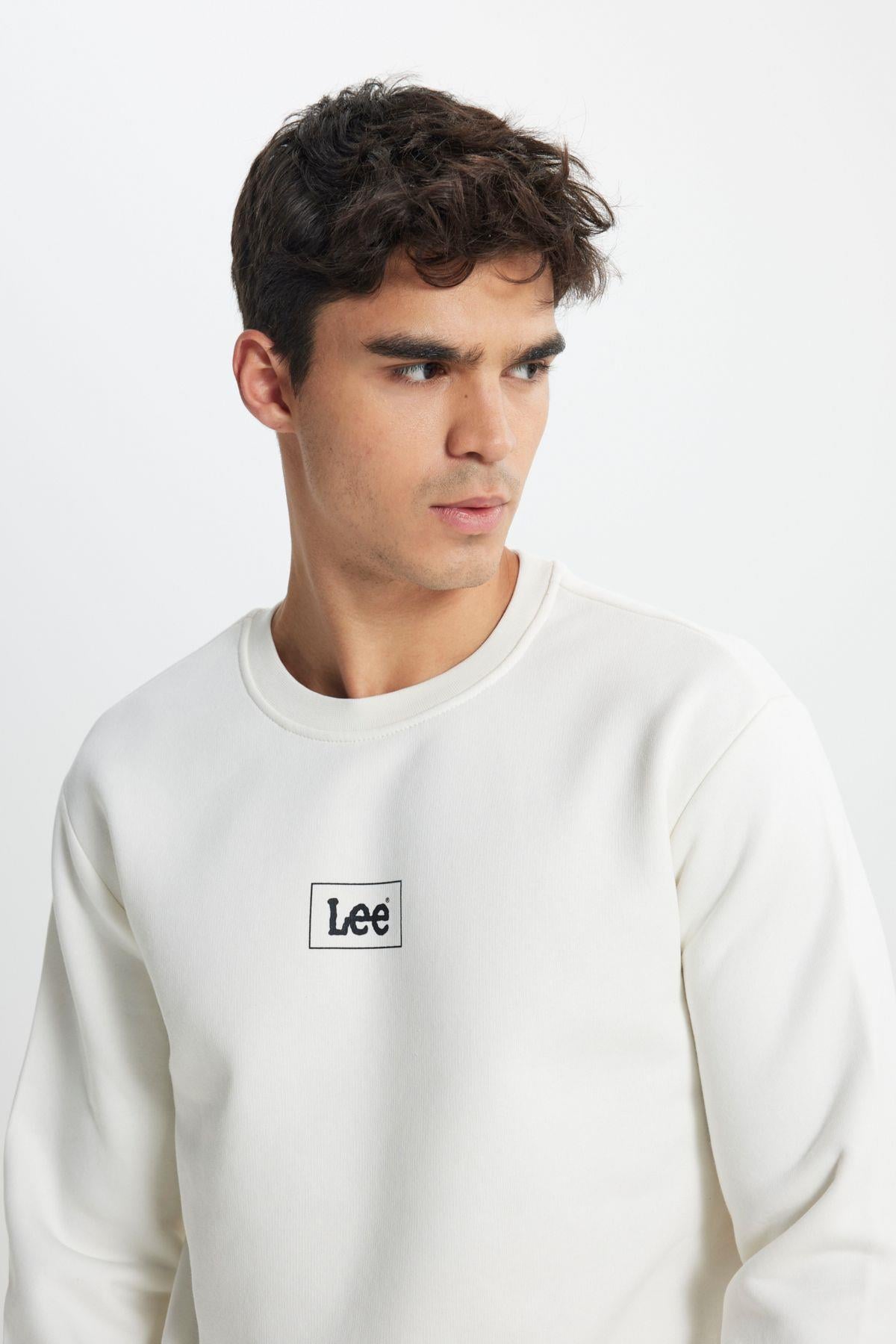 Lee Erkek Regular Fit Sıfır Yaka Sweatshirt - L212299 - Lee - L212299
