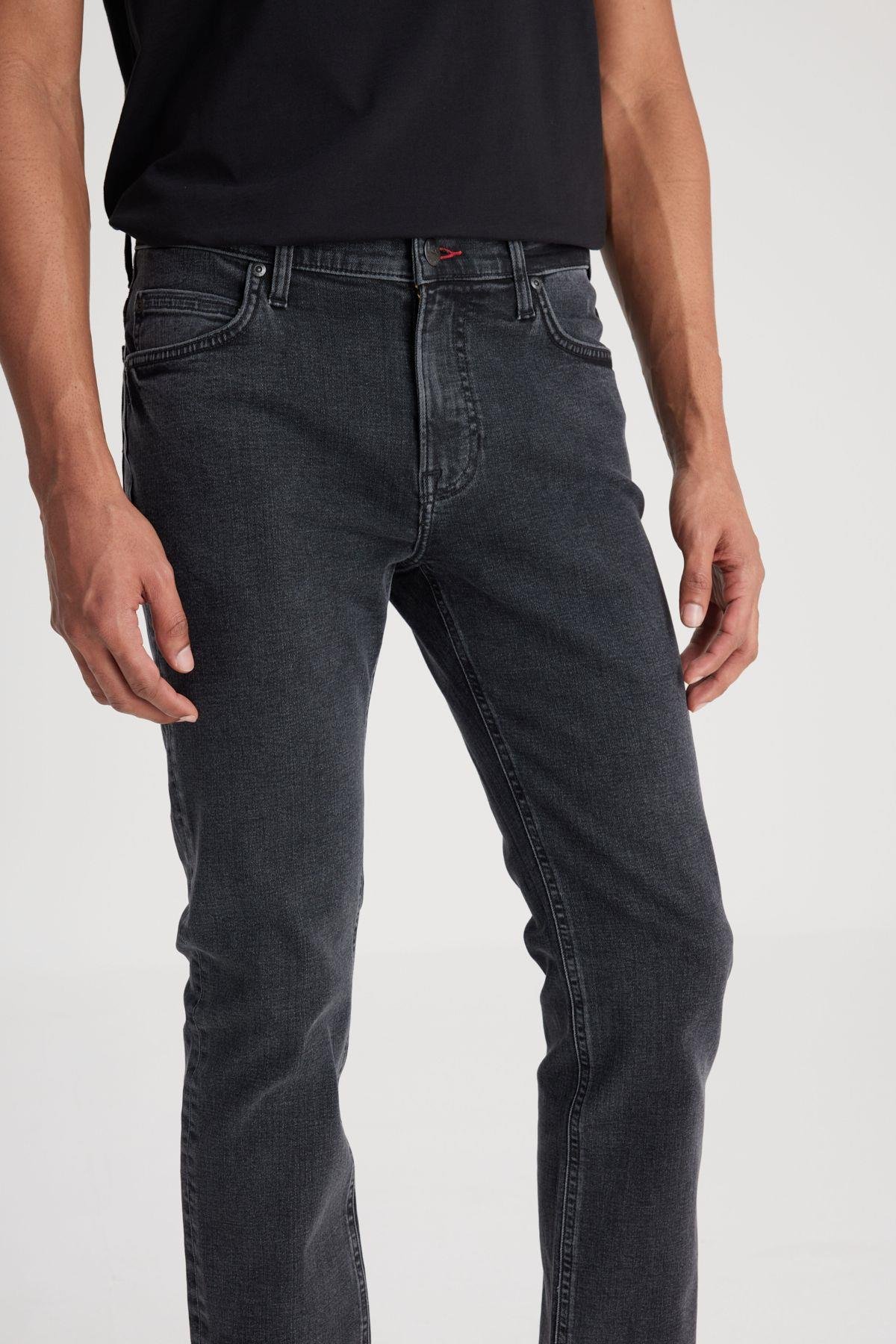 Lee Erkek Slim Fit Dar Kesim Normal Bel Dar Paça Rider Siyah Jean Kot Pantolon - L701071001 - Lee - L701071001