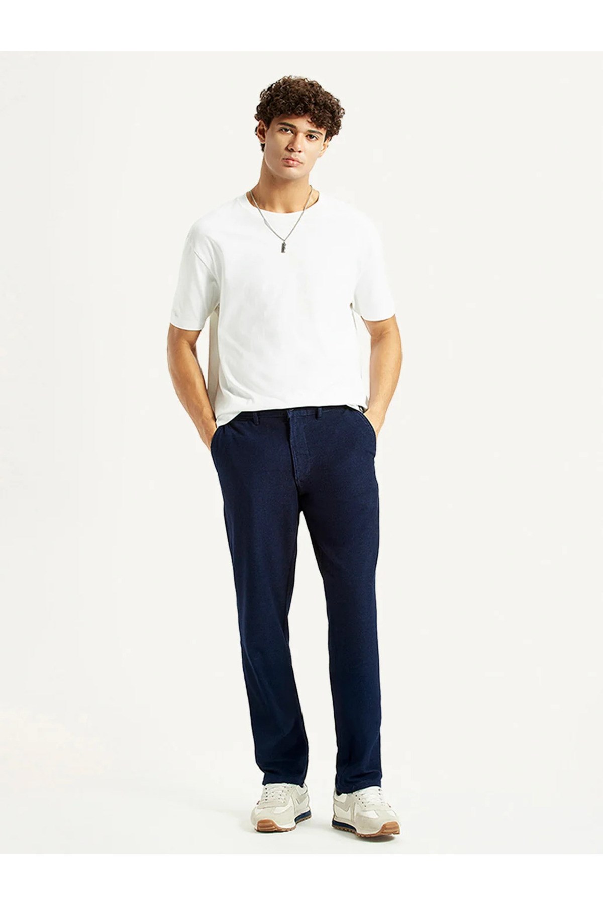 Levi’s Erkek Lacivert Rahat Kesim Orta Bel Kadife Chino Pantolon-005QT-0010 - Levi's - 005QT-0010