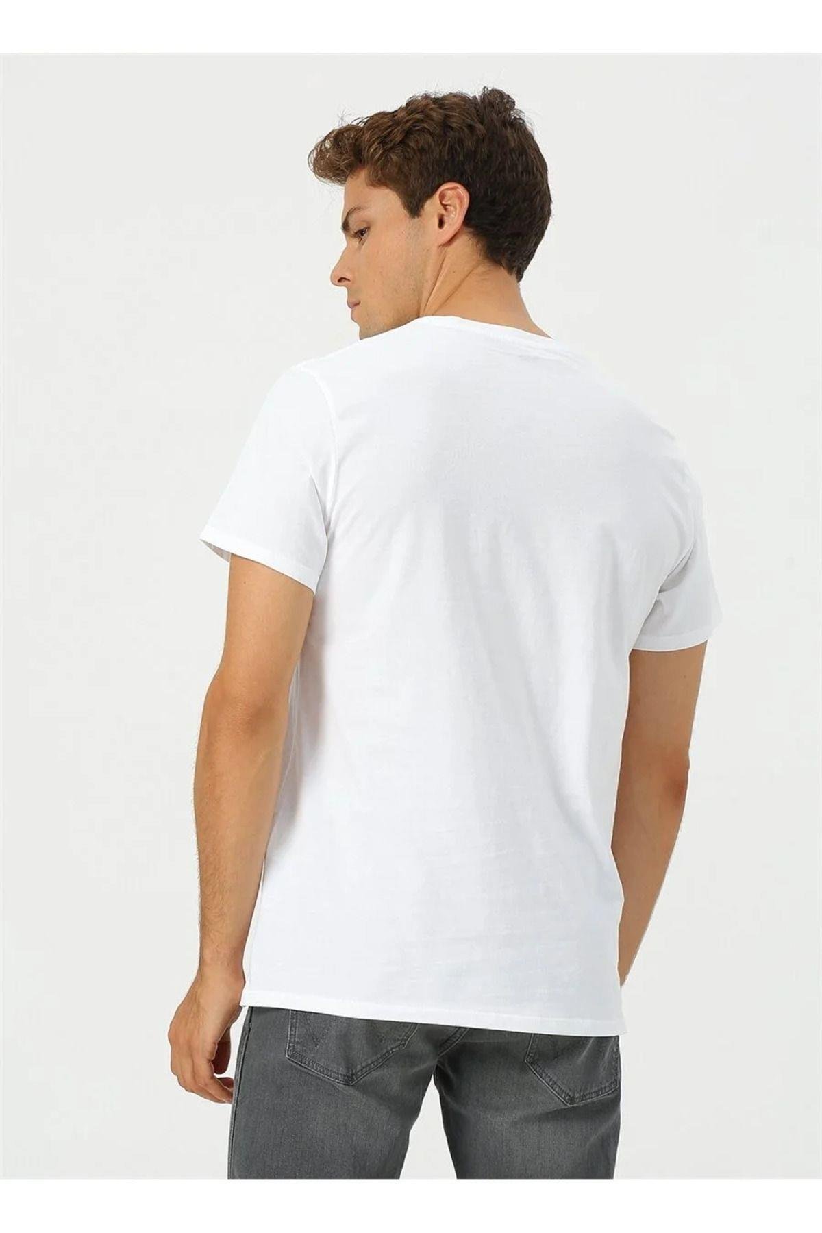 Levis Erkek Bisiklet Yaka Basklı İstanbul T-Shirt A7747-0000 - Levi's - A7747-0000