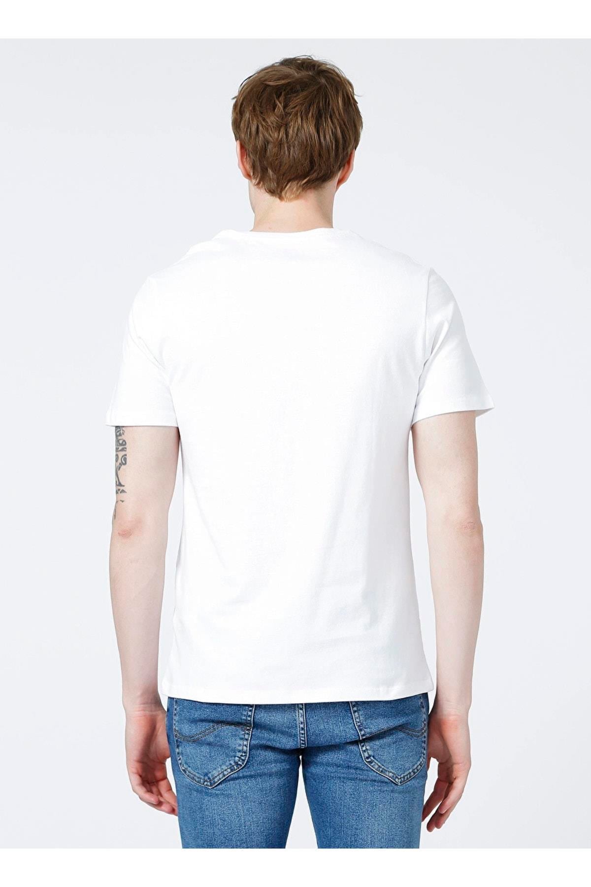 Levi's Erkek Bisiklet Yaka Beyaz T-shirt 56809-0054 - Levi's - TYC00548860440