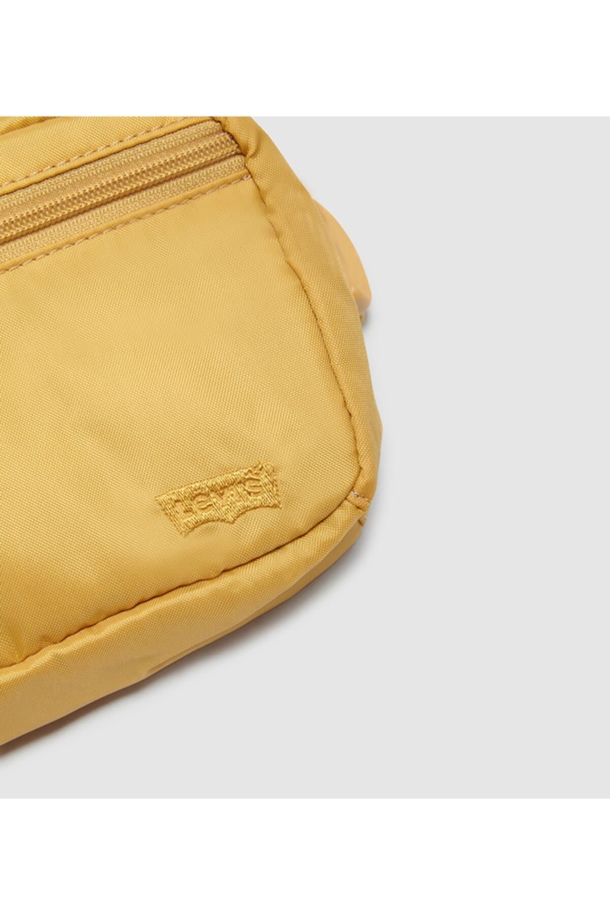 Levi's Unisex Orta Boy Muz Askı Çapraz Bel Çantası - D54300002 - Levi's - TYC00343555565