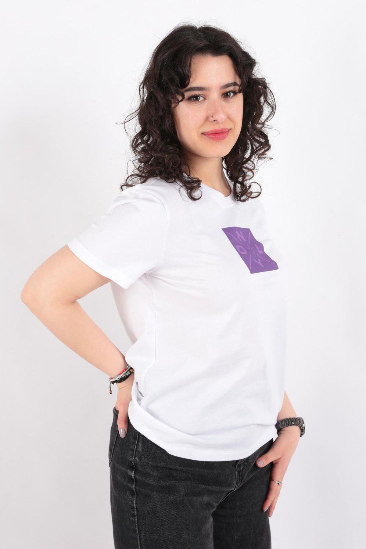 Only Beyaz Onllotta Tee Baskılı Kadın T-shirt - 15339251 - Only - 15339251