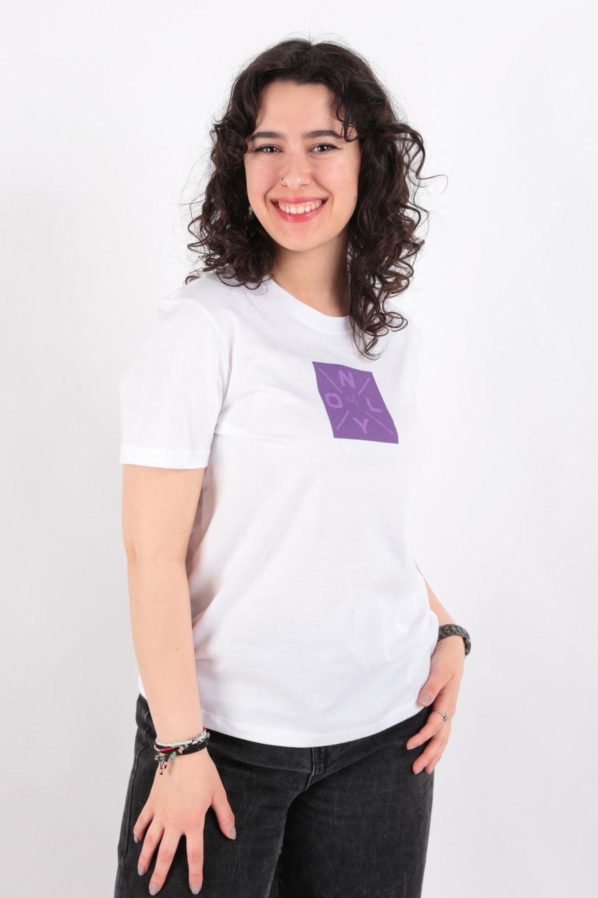 Only Beyaz Onllotta Tee Baskılı Kadın T-shirt - 15339251 - Only - 15339251