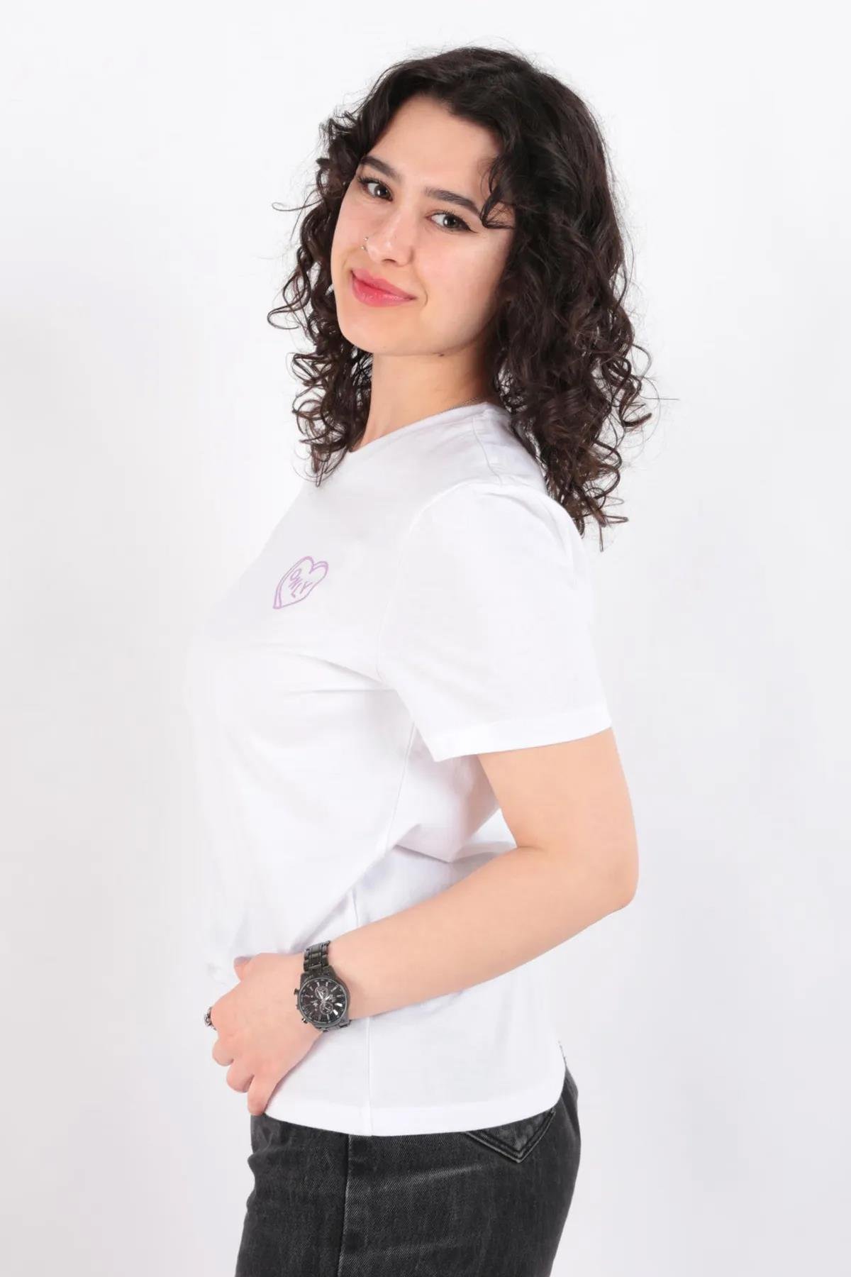 Only Beyaz Onllotta Tee Baskılı Kadın T-shirt - 15339251 - Only - 15339251