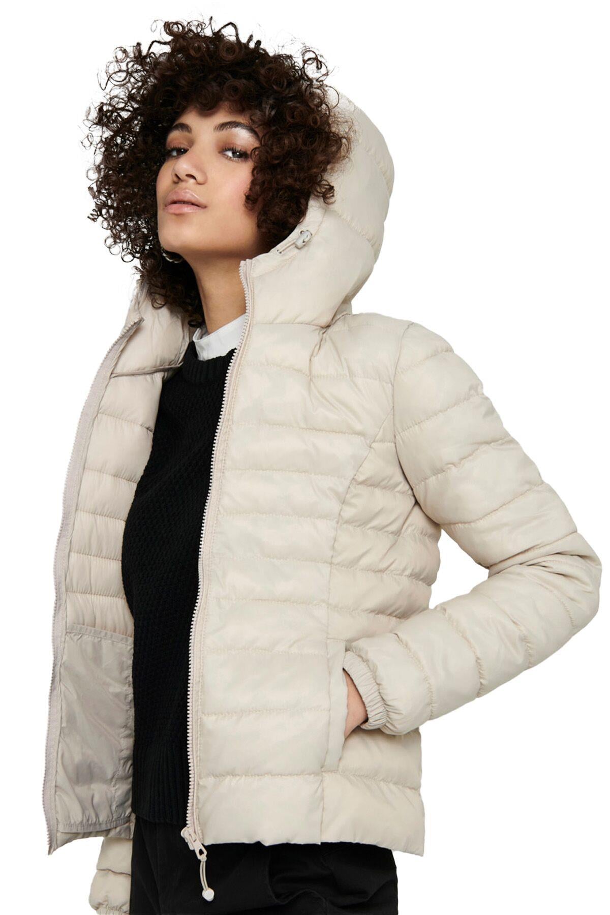 Only Kadın Kapüşonlu İnce Şişme Mont - 15156569  - Only - 15156569
