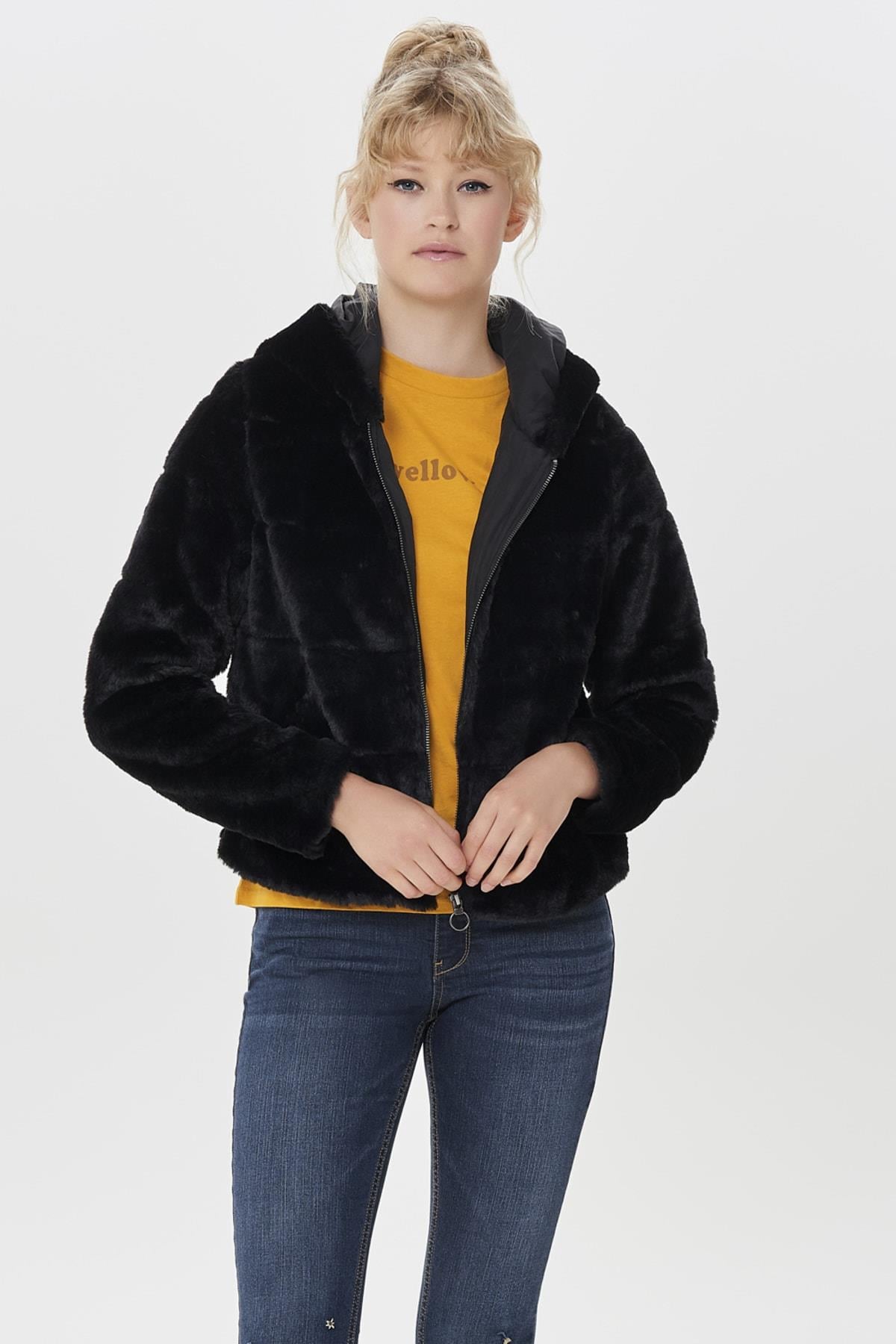 Only Kadın Kapüşonlu Suni Kürk Peluş Mont - 15156560 - Only - 15156560