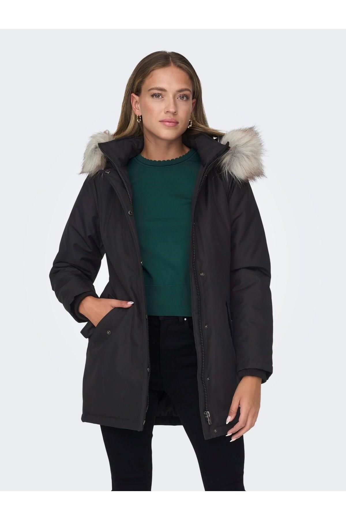 Only Kadın Kapüşonlu Uzun Parka Mont - 15300633 - Only - TYCQXEP4EN169694190328374