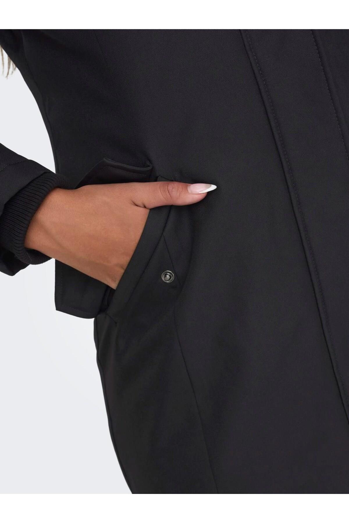 Only Kadın Kapüşonlu Uzun Parka Mont - 15300633 - Only - TYCQXEP4EN169694190328374