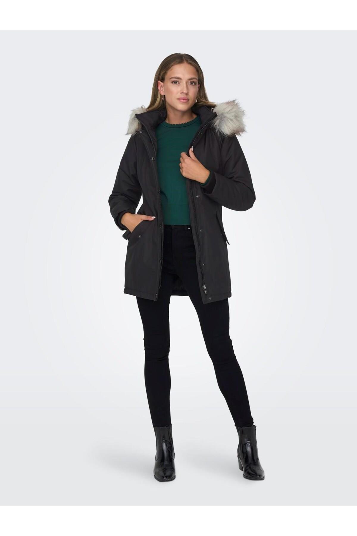 Only Kadın Kapüşonlu Uzun Parka Mont - 15300633 - Only - TYCQXEP4EN169694190328374