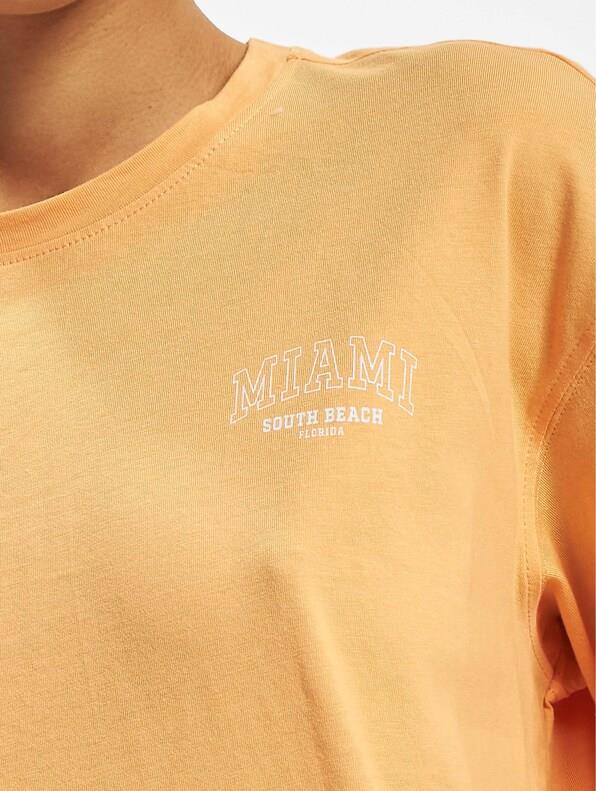 Only Kadın Renkli Crop T-Shirt - 15260935 - Only - 15260935