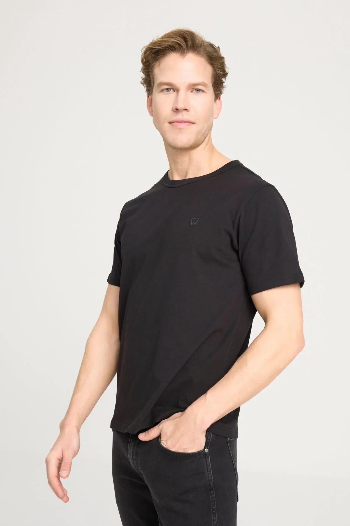 Wrangler Erkek Basic Logo Regular Fit Bisiklet Yaka Pamuklu Tişört - W241575 - Wrangler - W241575