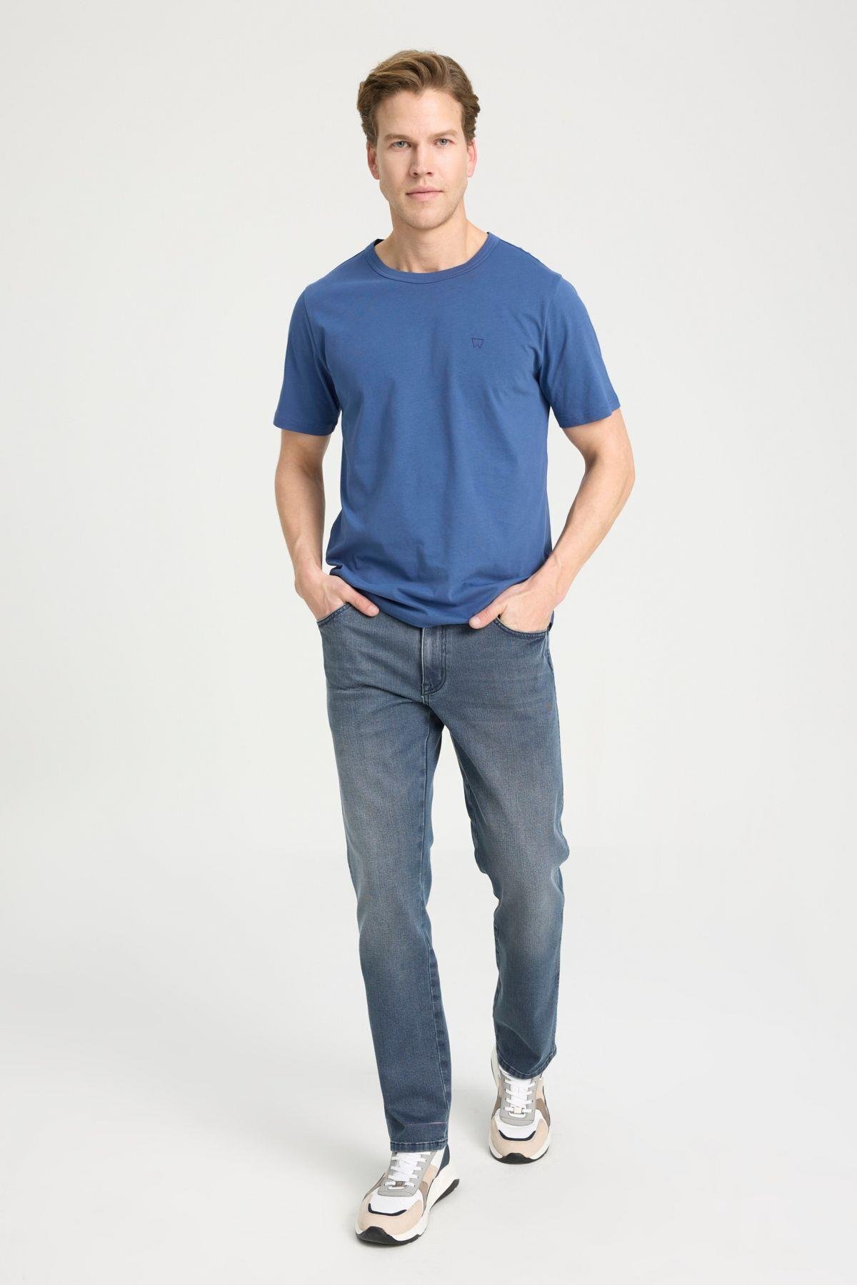 Wrangler Erkek Basic Logo Regular Fit Bisiklet Yaka Pamuklu Tişört - W241575 - Wrangler - W241575