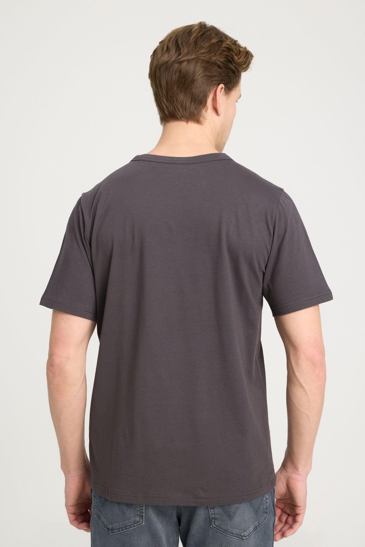 Wrangler Erkek Basic Logo Regular Fit Bisiklet Yaka Pamuklu Tişört - W241575 - Wrangler - W241575