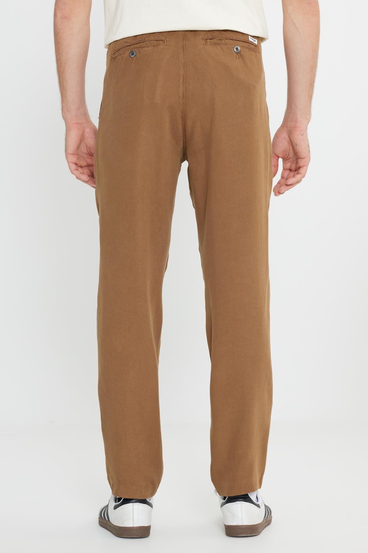 Wrangler Erkek Regular Fit Düz Paça Chino Pantolon - W221266211 - Wrangler - W221266211