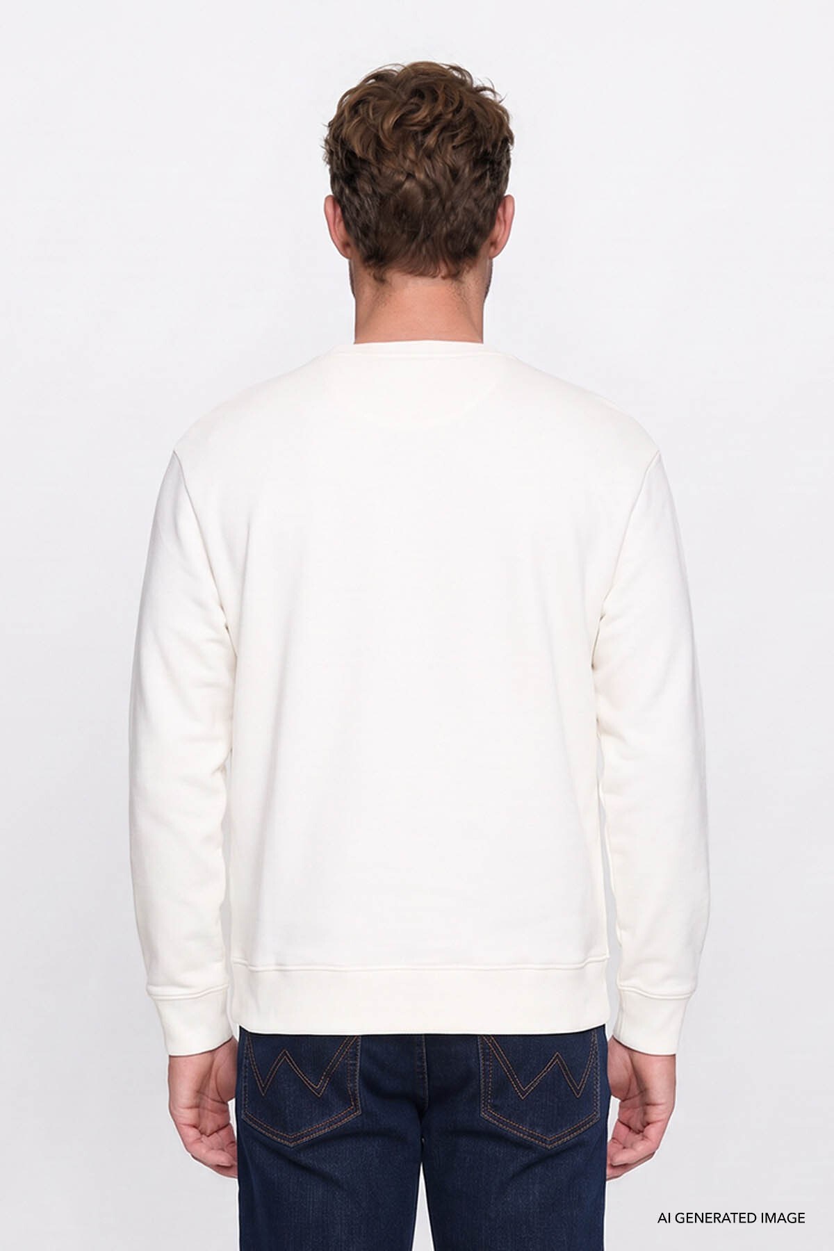 Wrangler Pamuklu Regular Fit Beyaz Erkek Sweatshirt W2620152102 - Wrangler - 5003414717