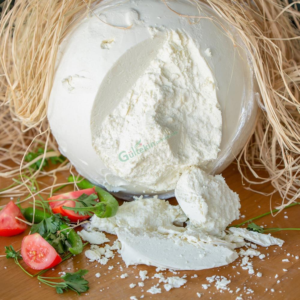 AZ TUZLU ERZİNCAN TULUM PEYNİRİ (500 GRM)