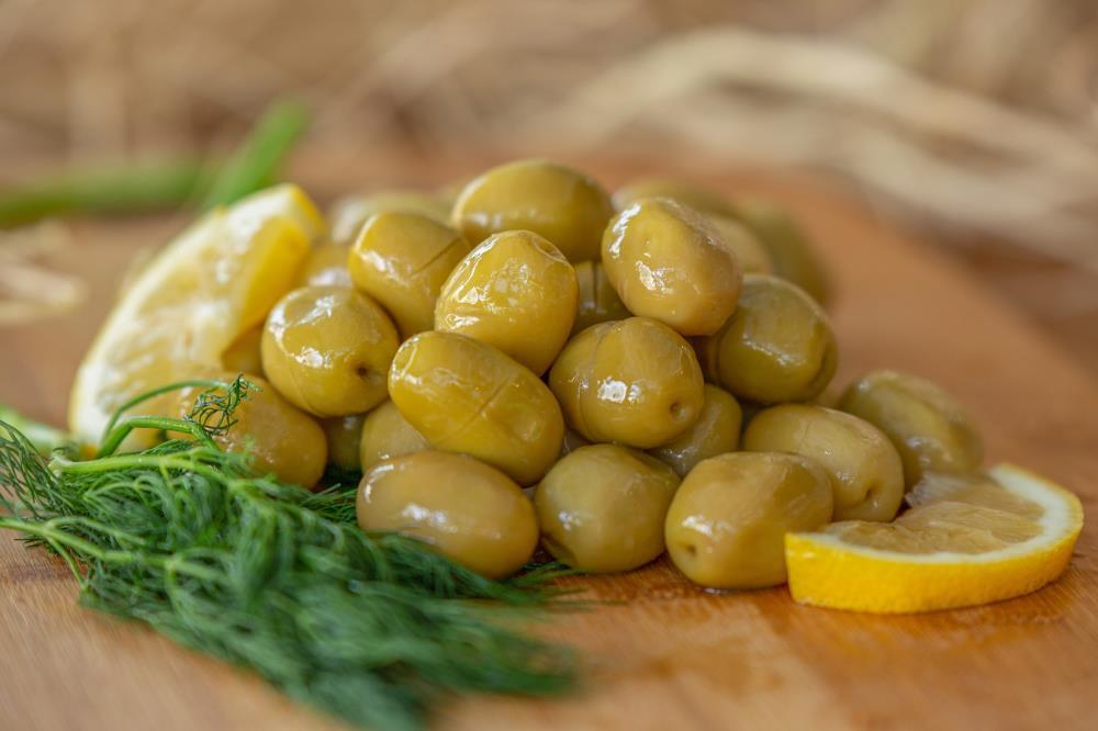 KIRMA YEŞİL ZEYTİN (1 KG)