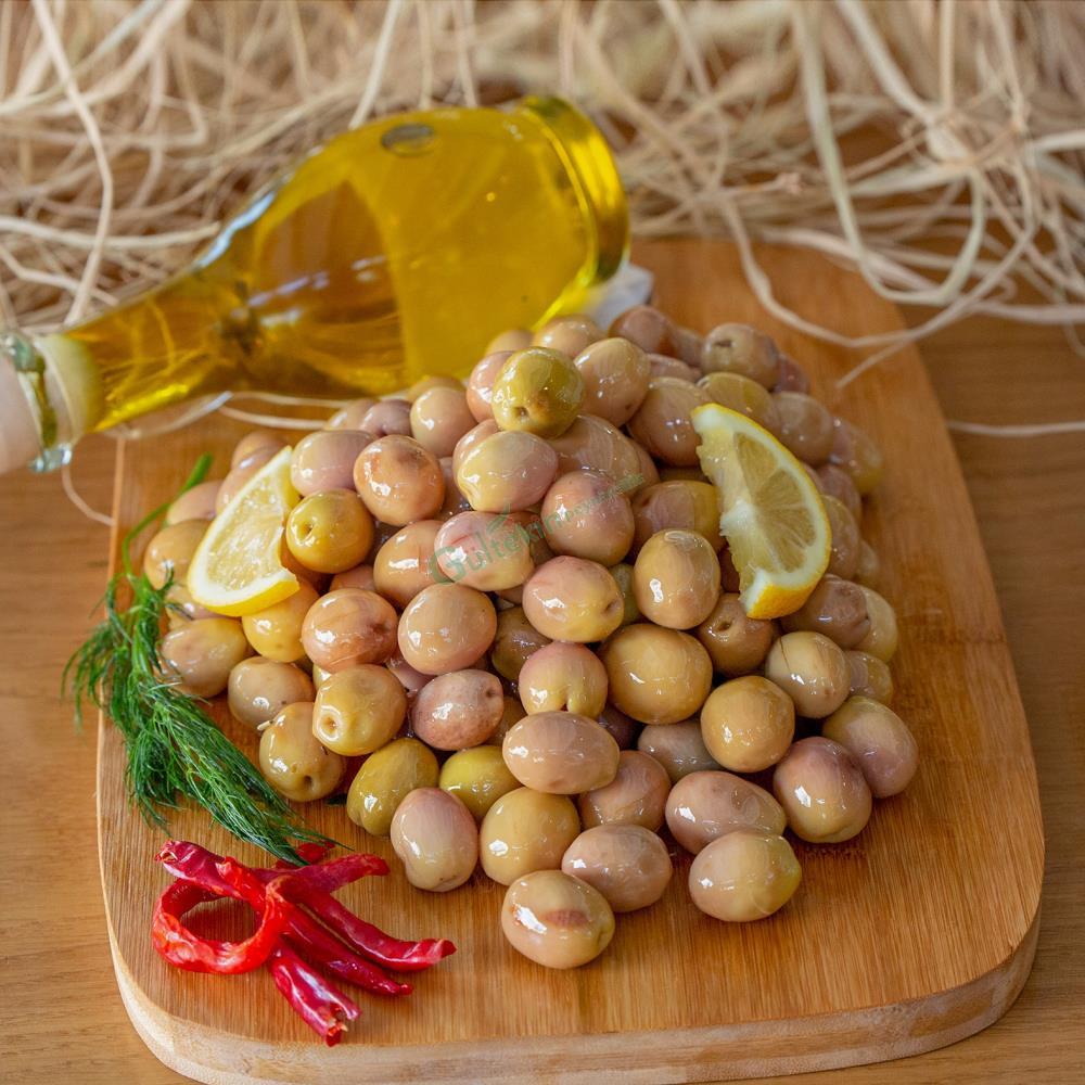 ÖZEL PEMBE YEŞİL ÇİZİK ZEYTİN (500 GRM)