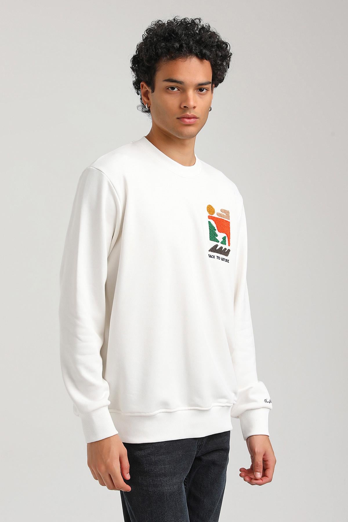 Bisiklet Yaka Ekru Slim Fit Sweatshirt 23FWM60151