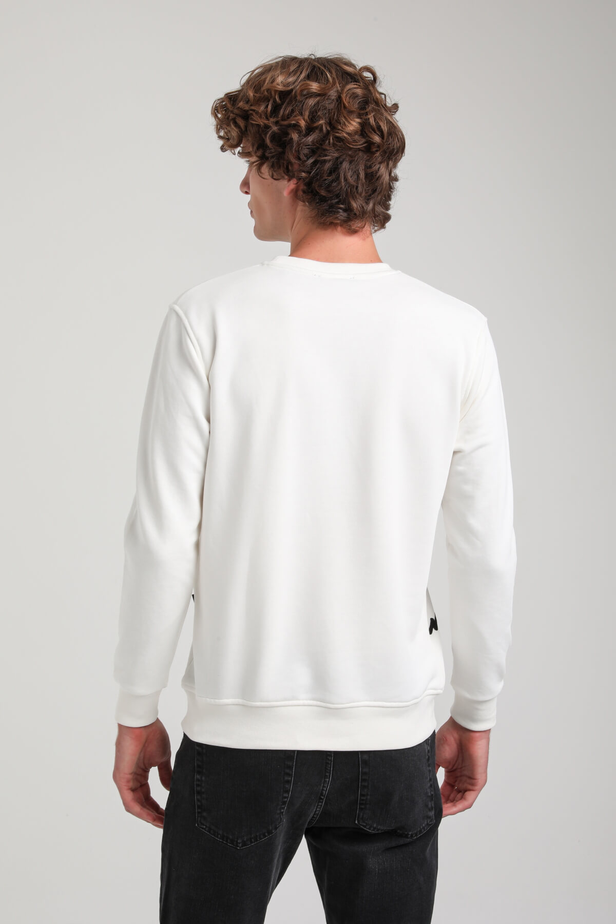 Bisiklet Yaka Ekru Slim Fit Sweatshirt 23FWM60150