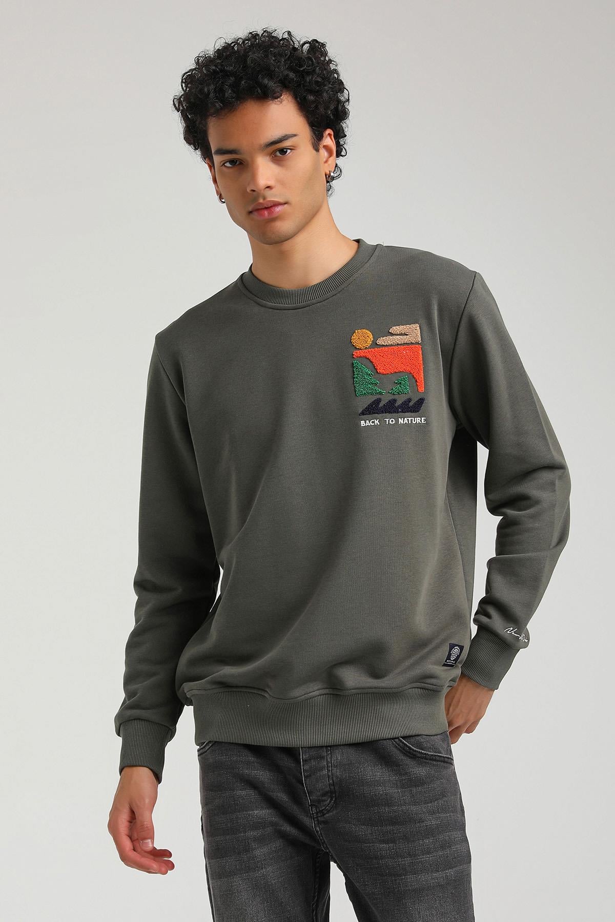 Bisiklet Yaka Haki Slim Fit Sweatshirt 23FWM60151