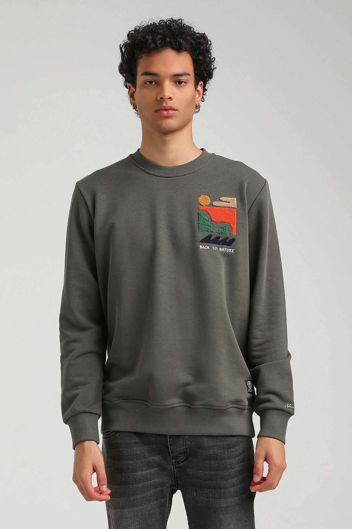 Bisiklet Yaka Haki Slim Fit Sweatshirt 23FWM60151