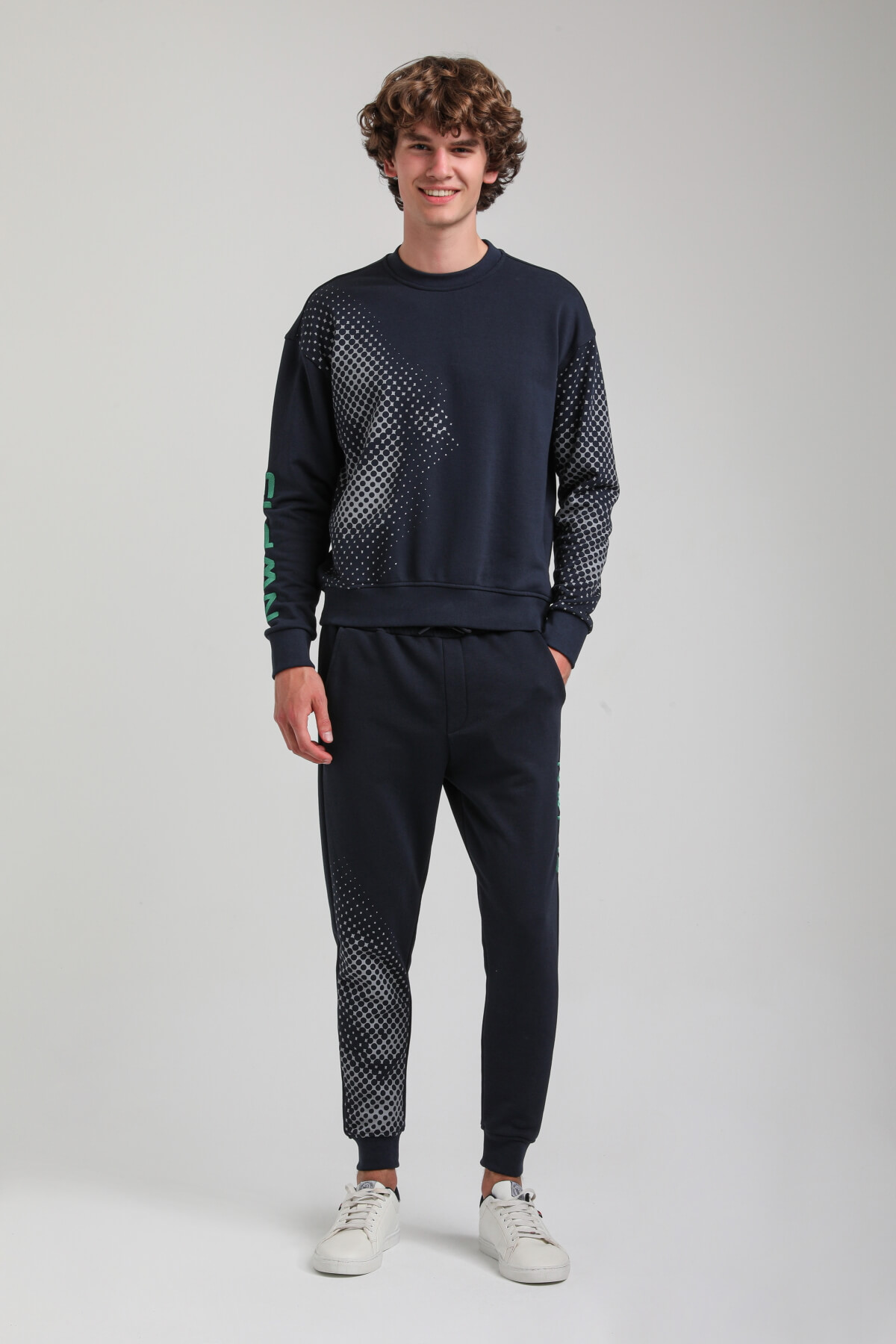 Bisiklet Yaka Lacivert Slim Fit Eşofman 23FWM60157