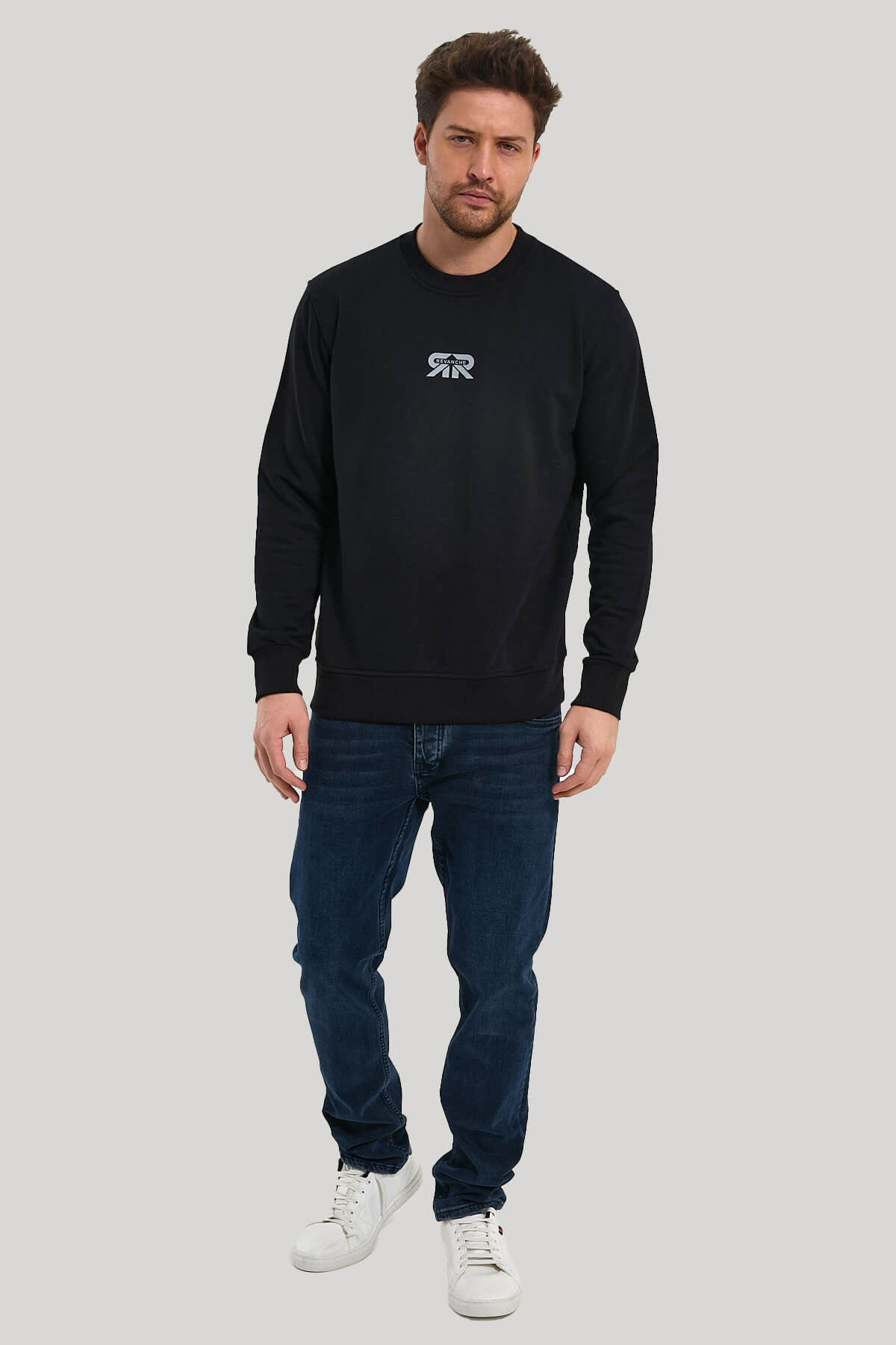 Bisiklet Yaka Siyah Regular Custom Sweatshirt 23FWM60143